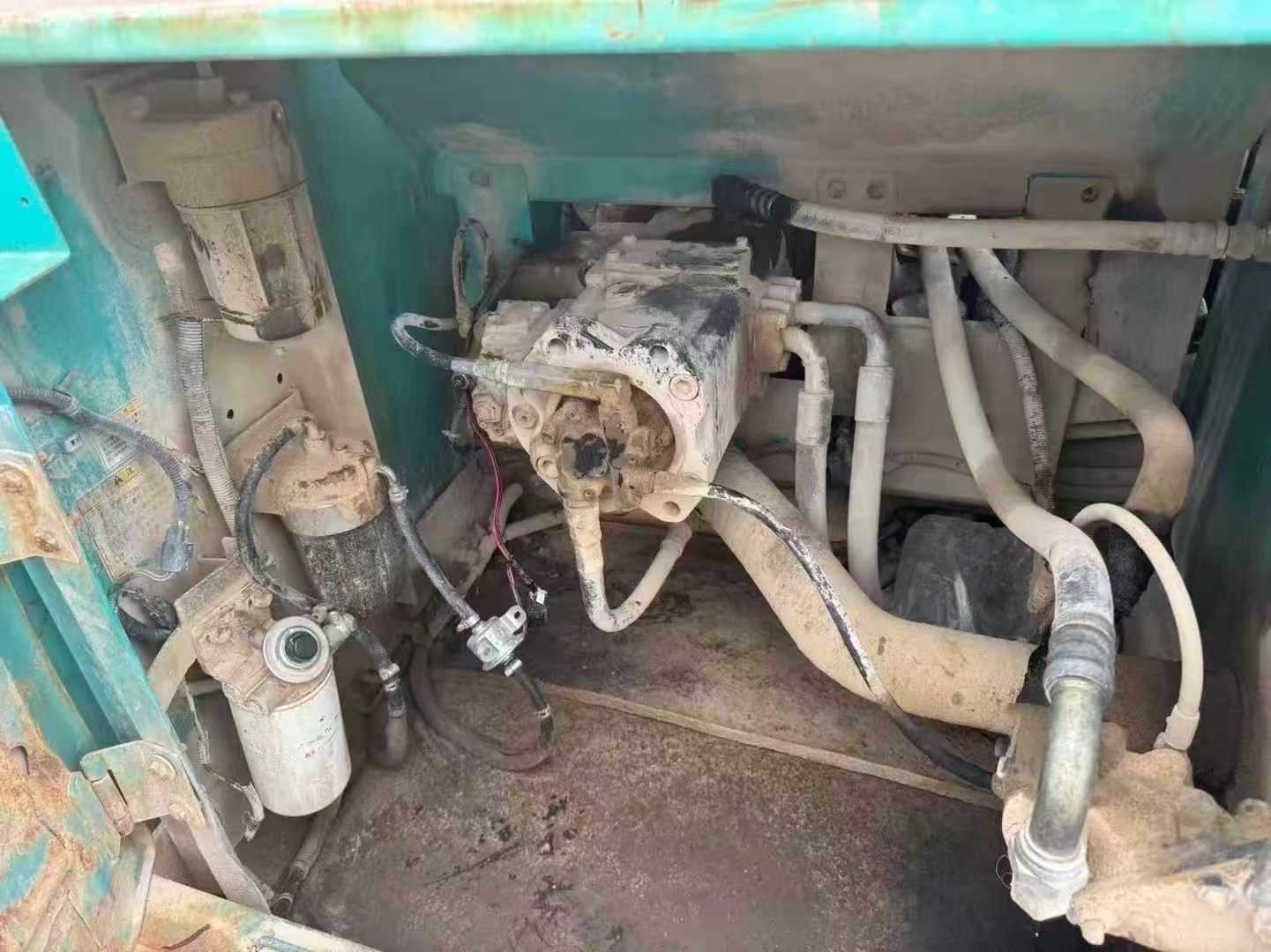 Buy Kobelco SK260 Used Excavator / 4