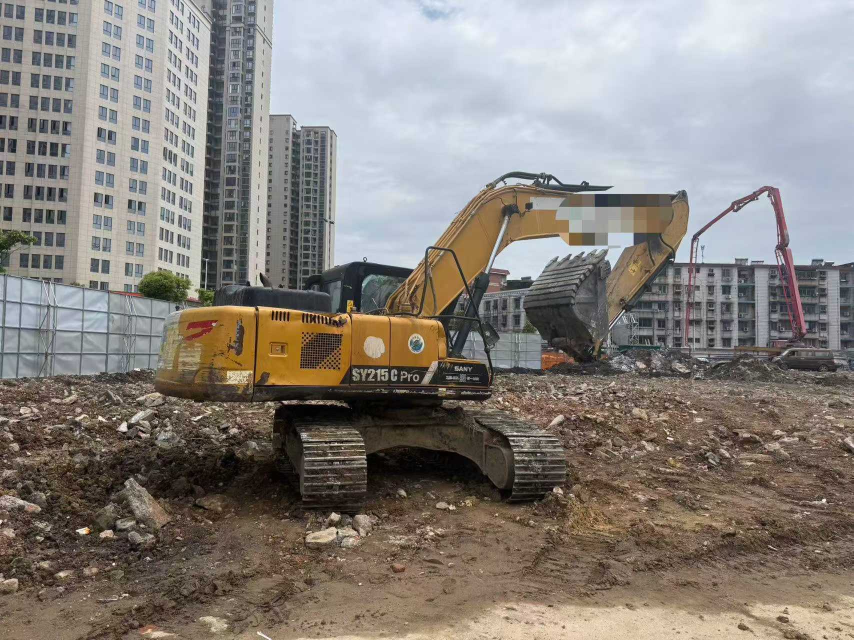 Buy Sany SY205C Used Excavator / 2
