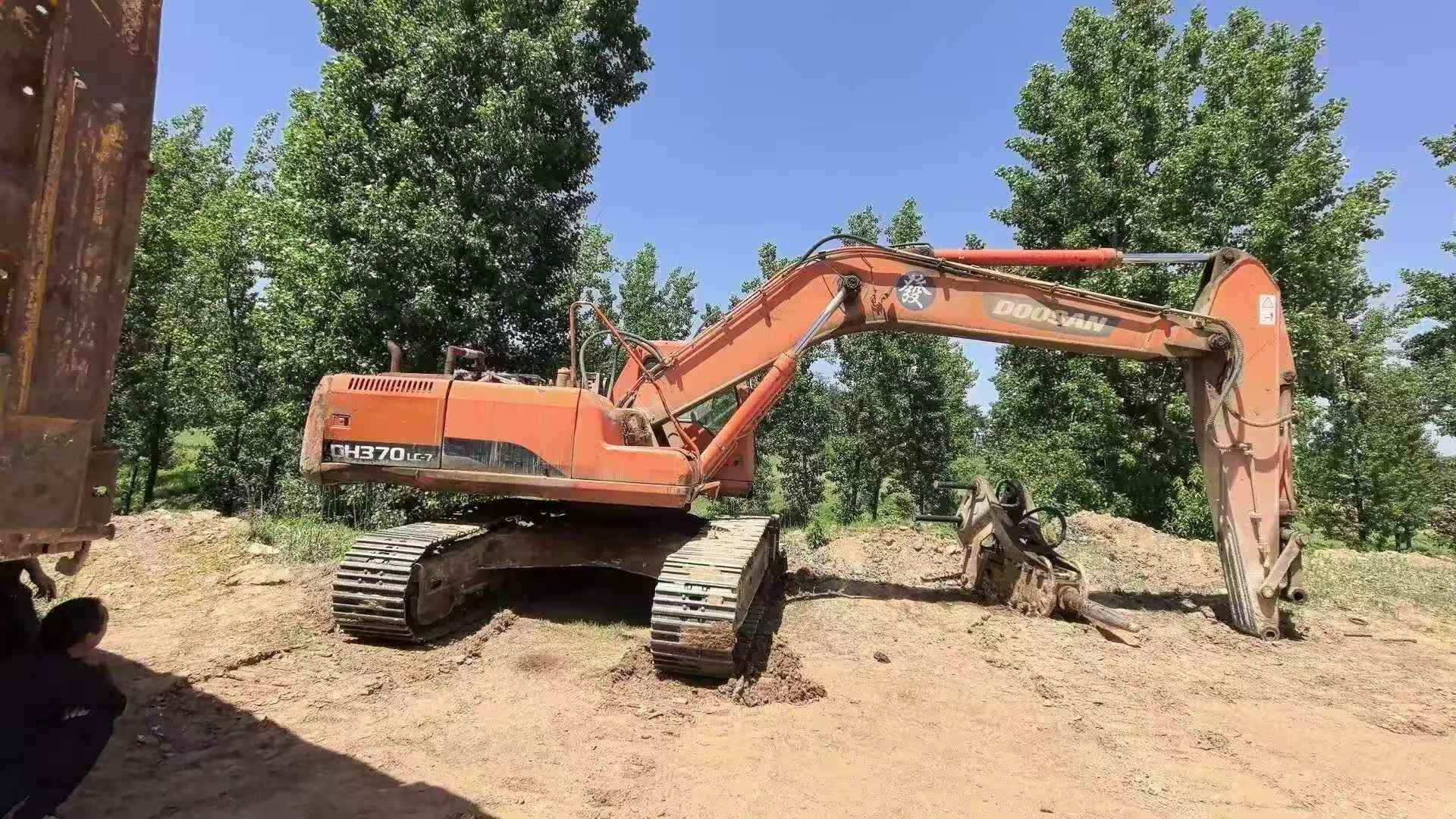 Buy Doosan DH300-7 Used Excavator / 2