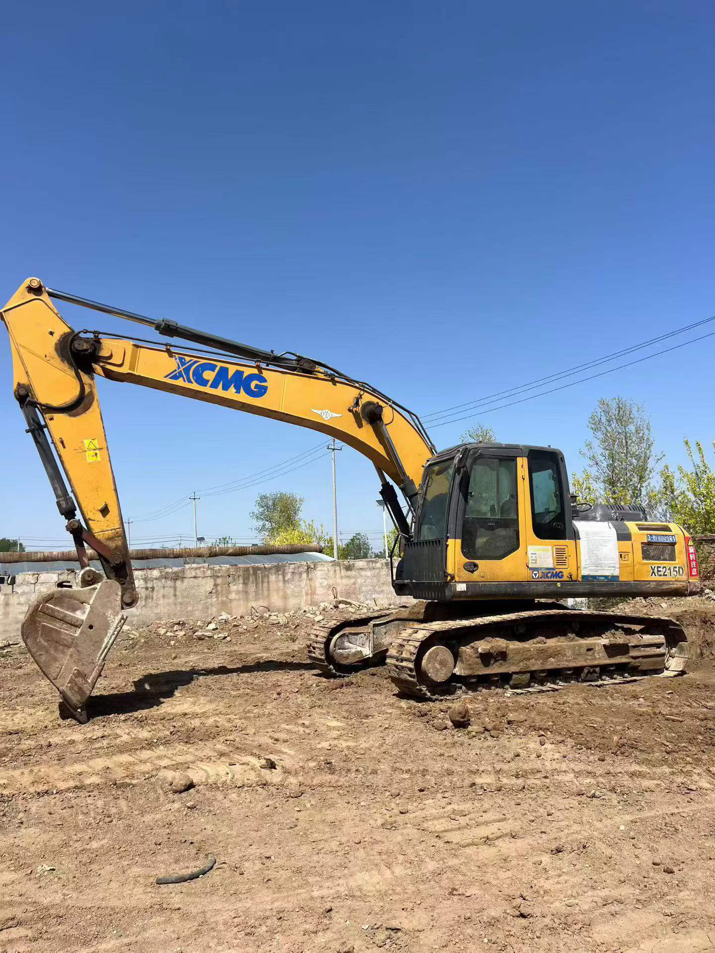 Buy XCMG XE215D Used Excavator / 4