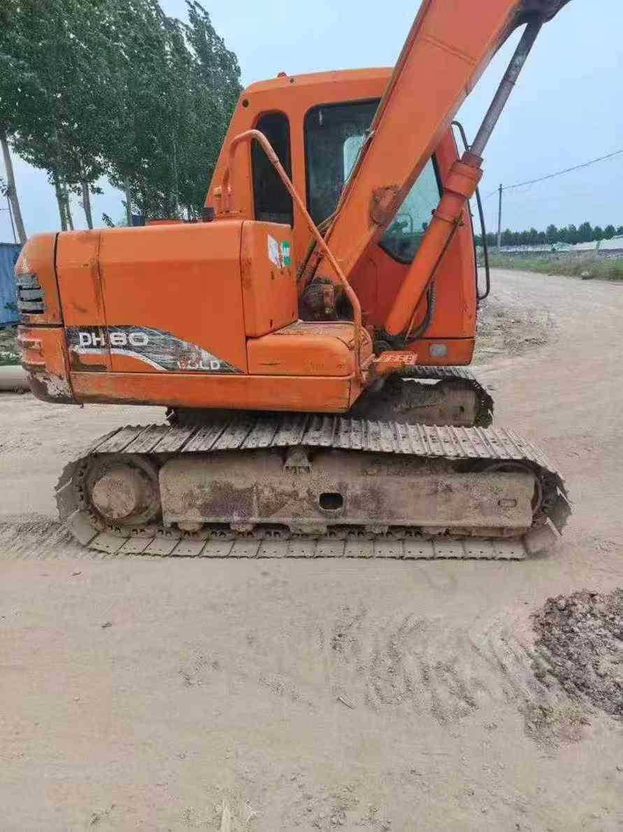 Buy Doosan DH80G Used Excavator / 2