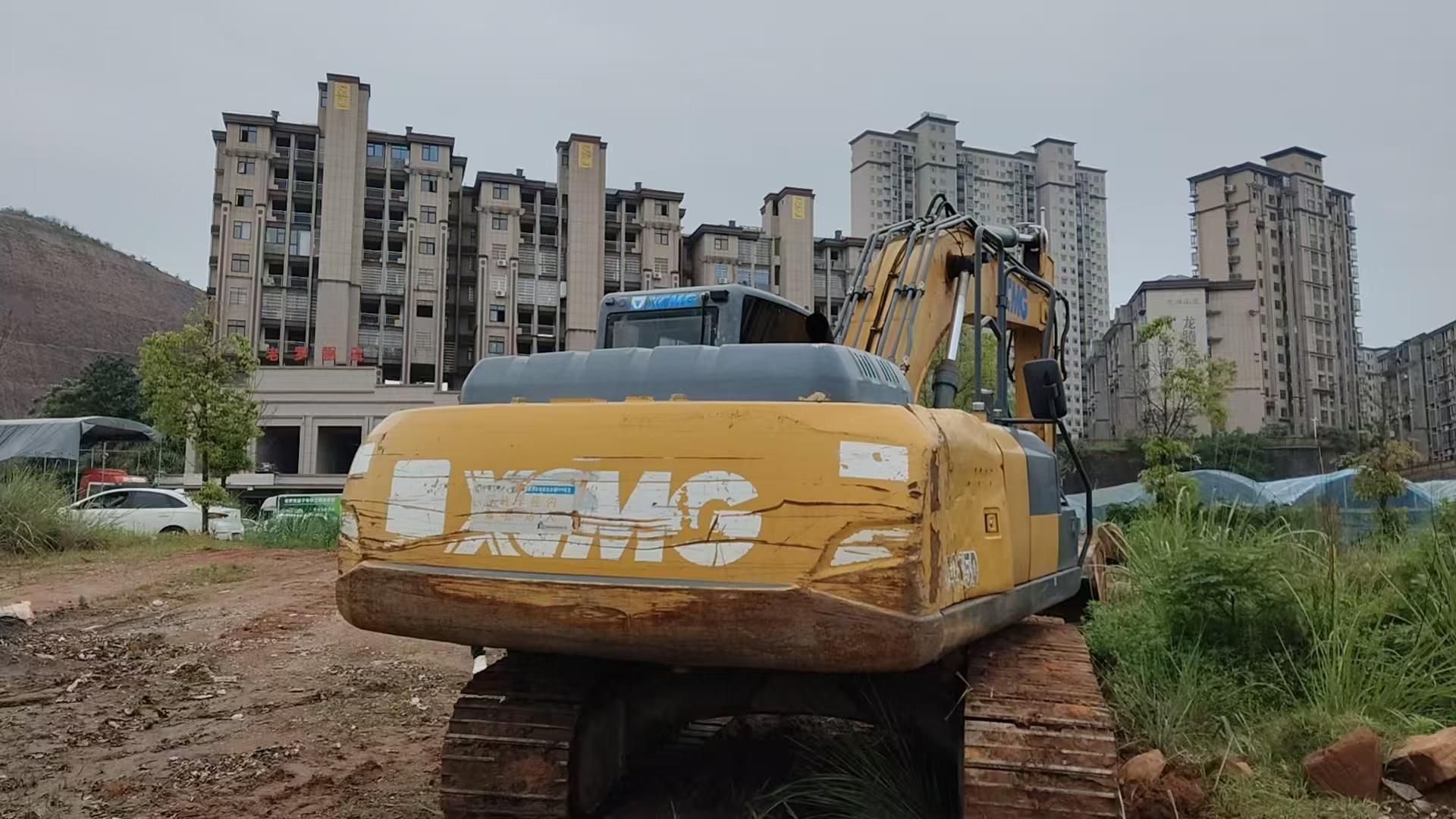 Buy XCMG XE200 Used Excavator / 2