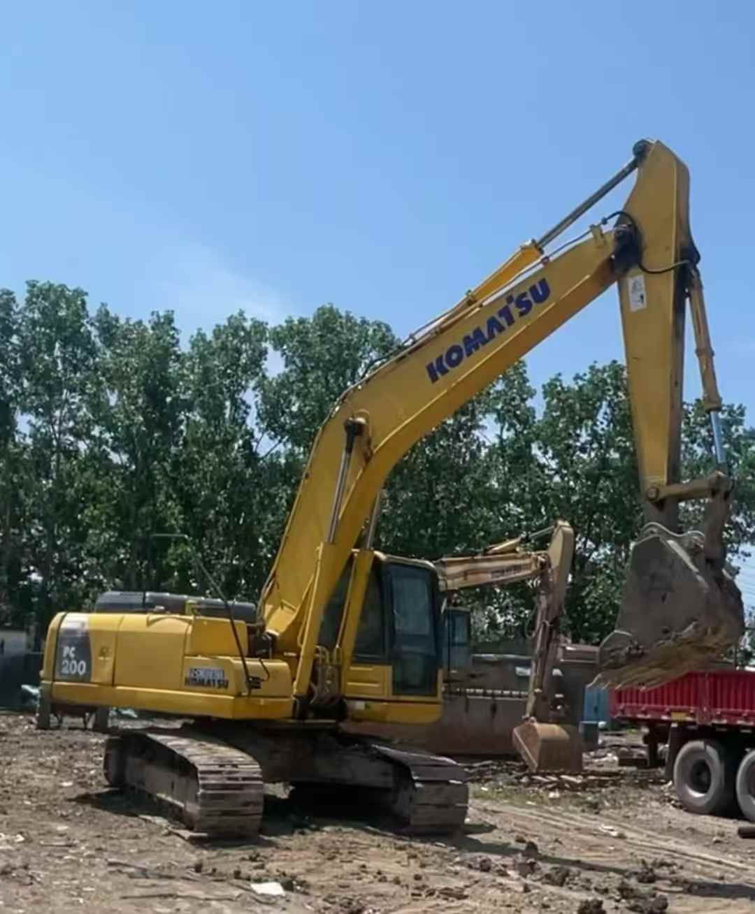 Buy Komatsu PC200-8 Used Excavator / 3