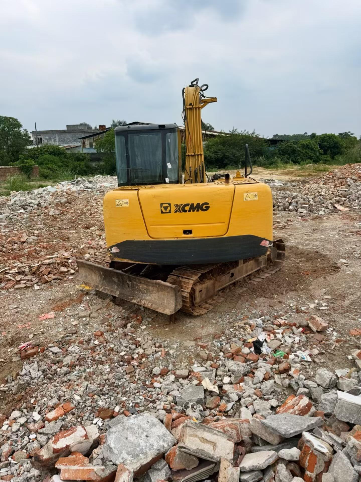 Buy XCMG XE80 Used Excavator / 3