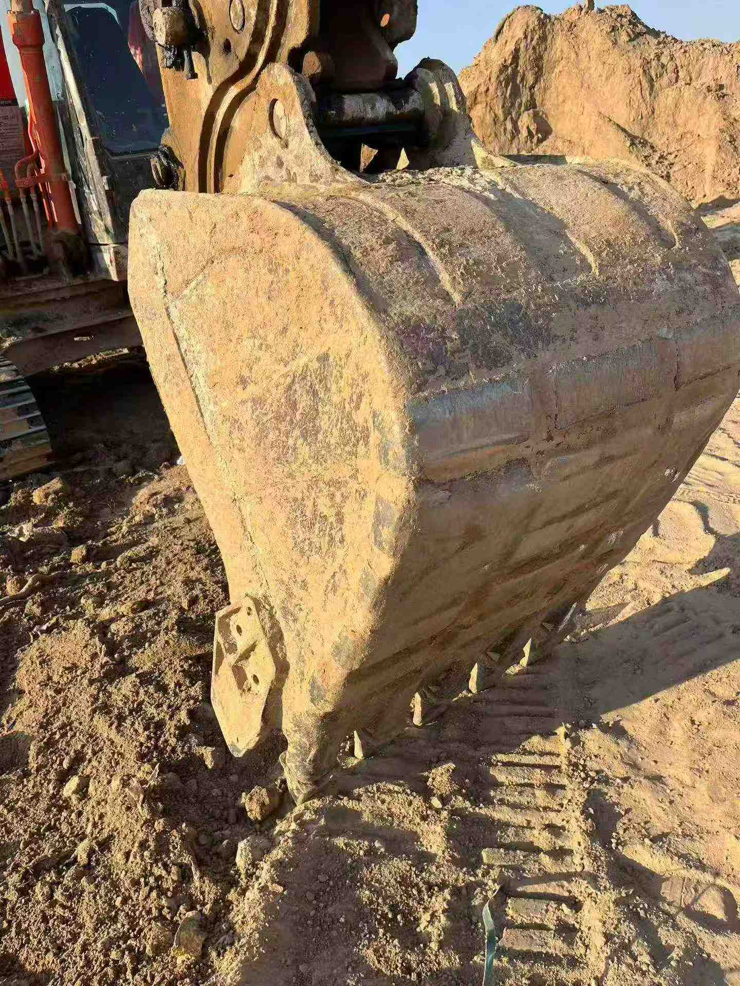 Buy Hitachi EX130 Used Excavator / 6