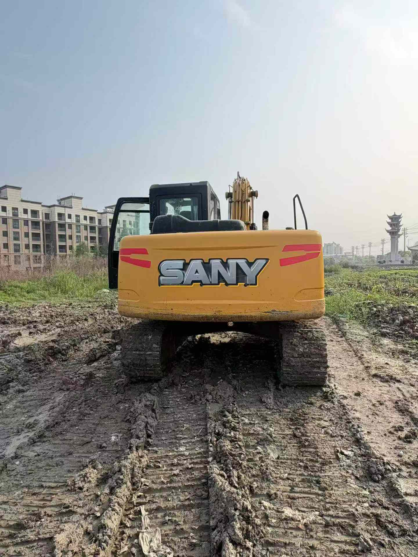 Buy Sany SY135 Used Excavator / 8
