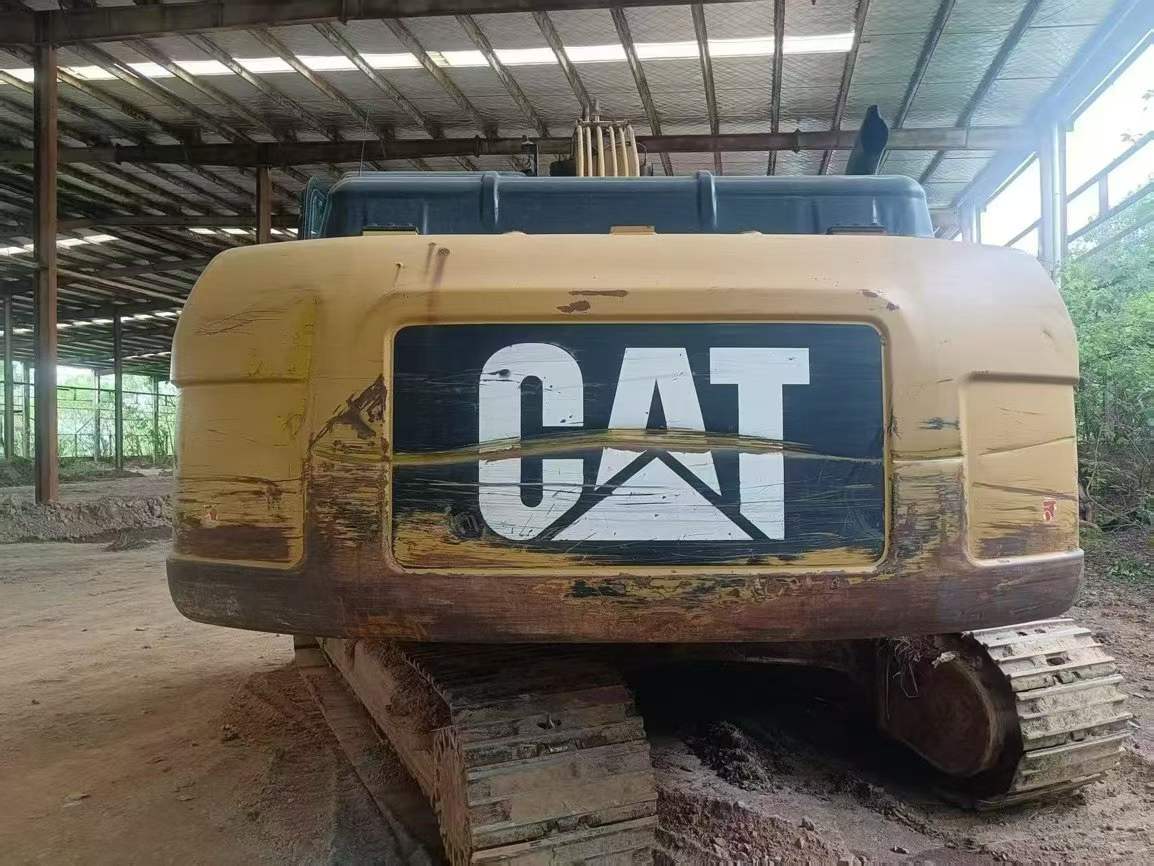 Buy Caterpillar 320DGC Used Excavator / 4