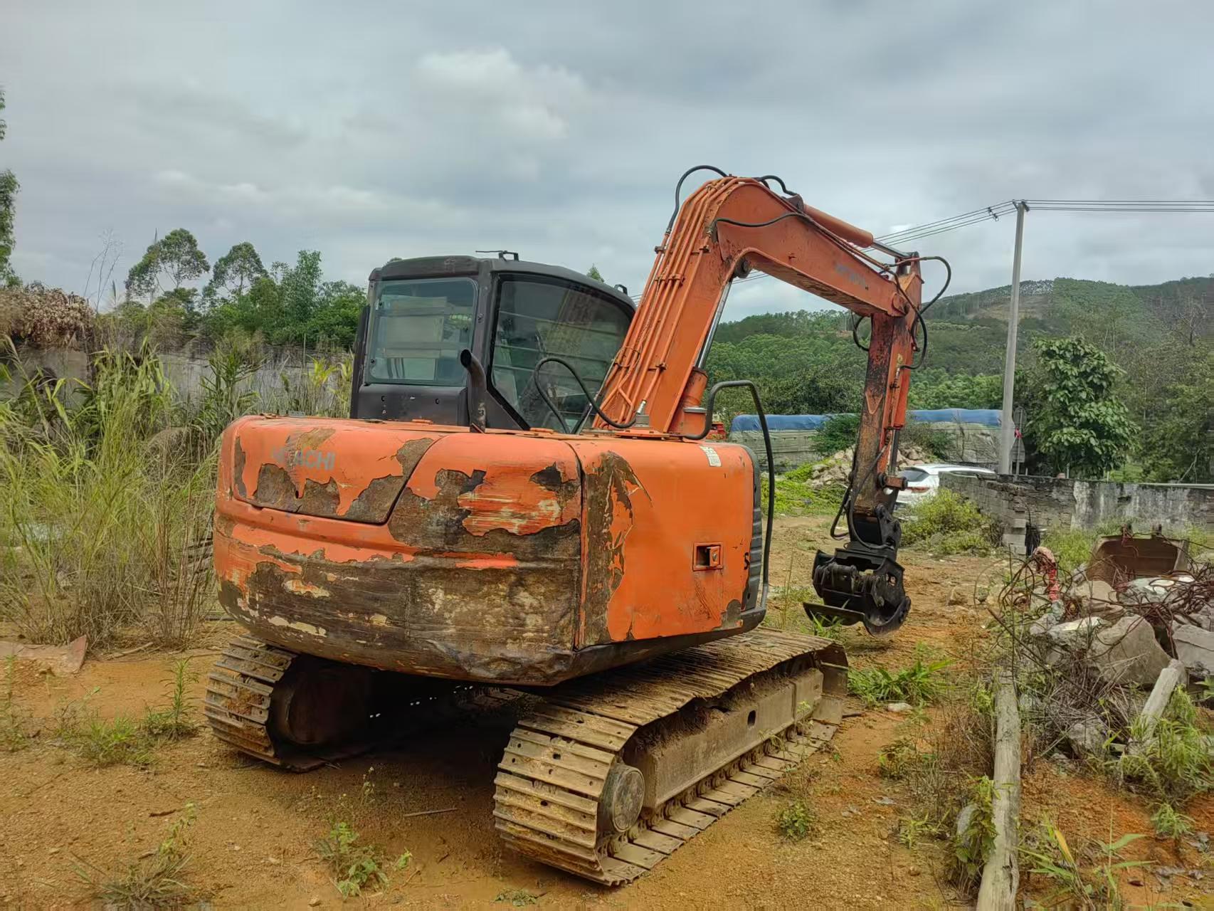 Buy Hitachi EX70 Used Excavator / 2