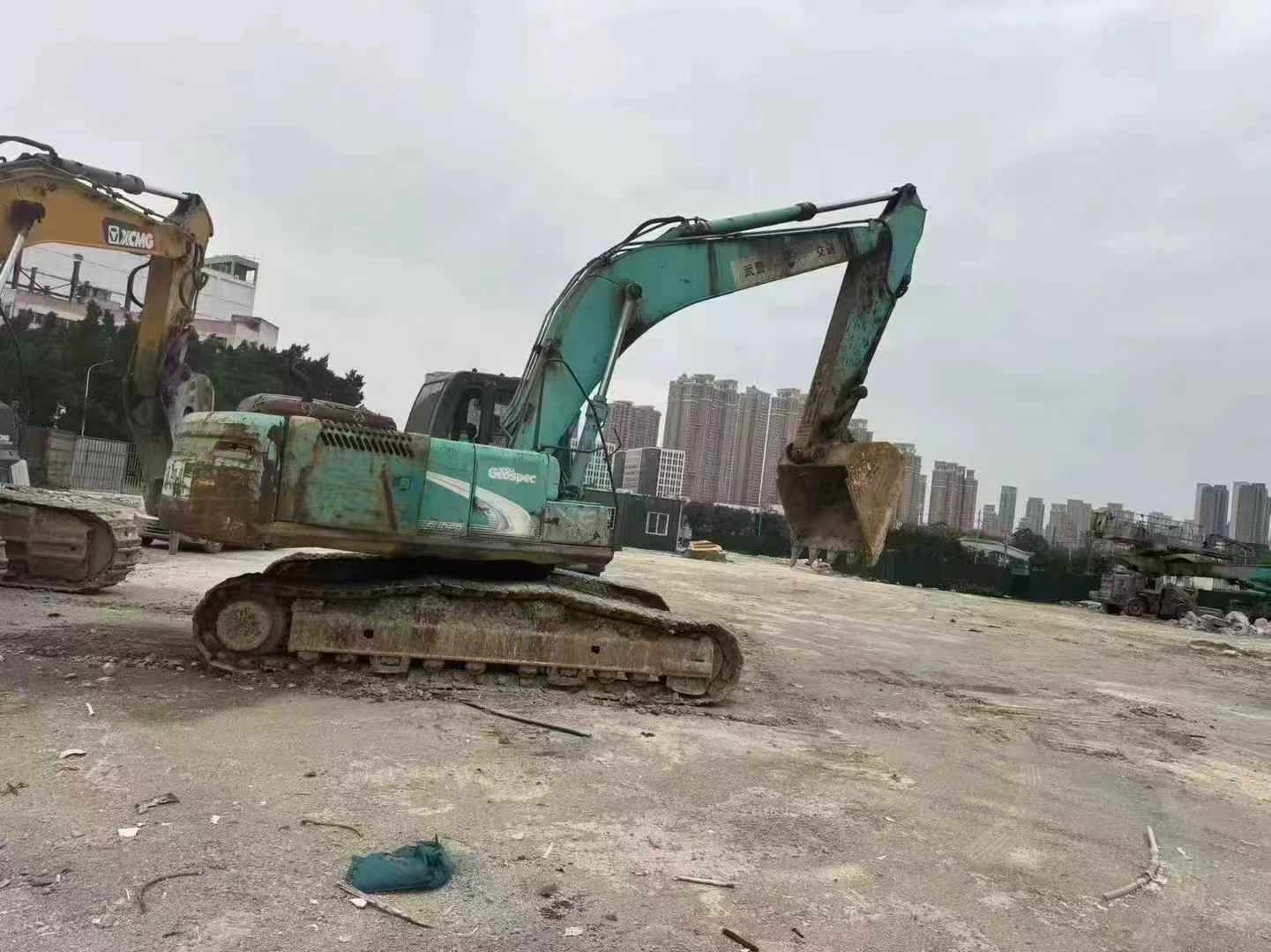Buy Kobelco SK260 Used Excavator / 2