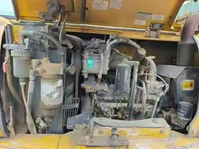 Buy Komatsu PC70-8 Used Excavator / 4