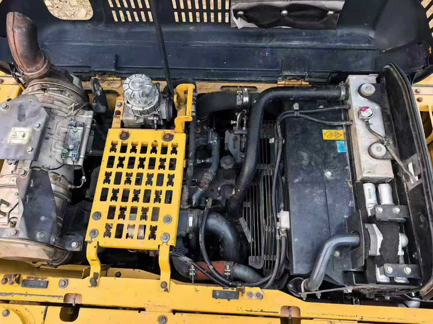 Buy Komatsu PC200-10 Used Excavator / 5
