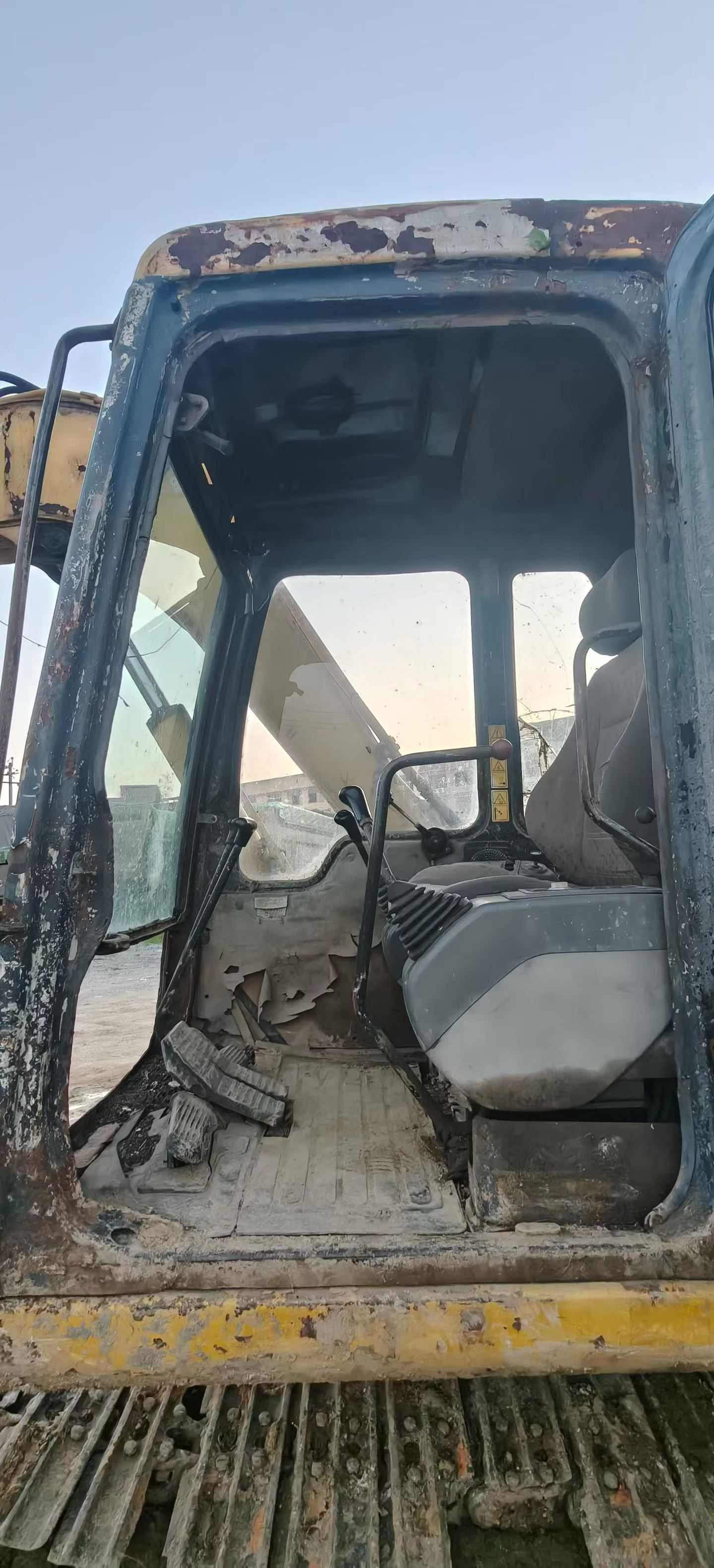 Buy Komatsu PC60 Used Excavator / 4