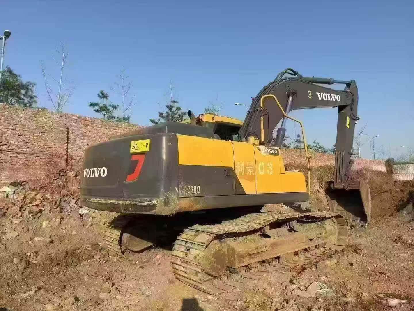 Buy Volvo EC210B Used Excavator / 7