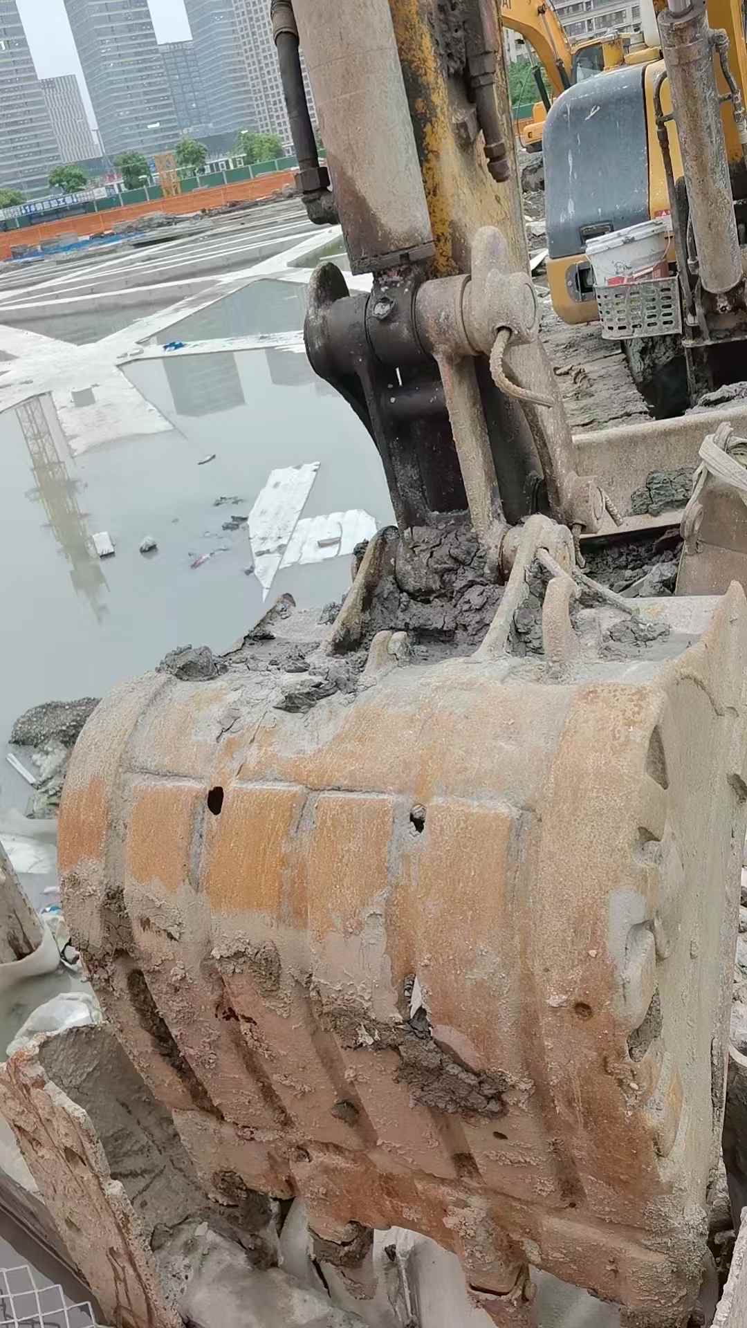 Buy XCMG XE60 Used Excavator / 3