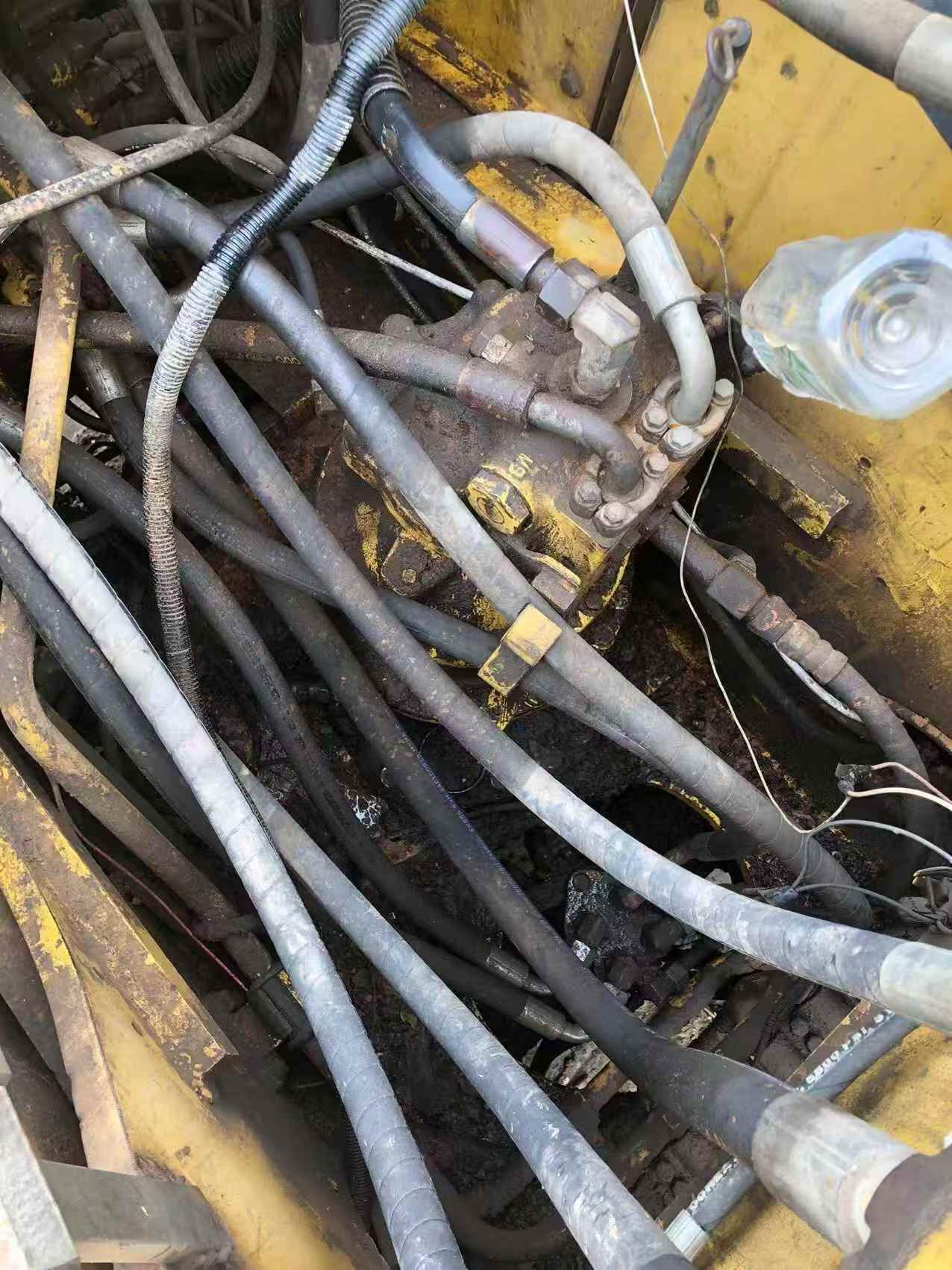 Buy Komatsu PC240-6 Used Excavator / 5