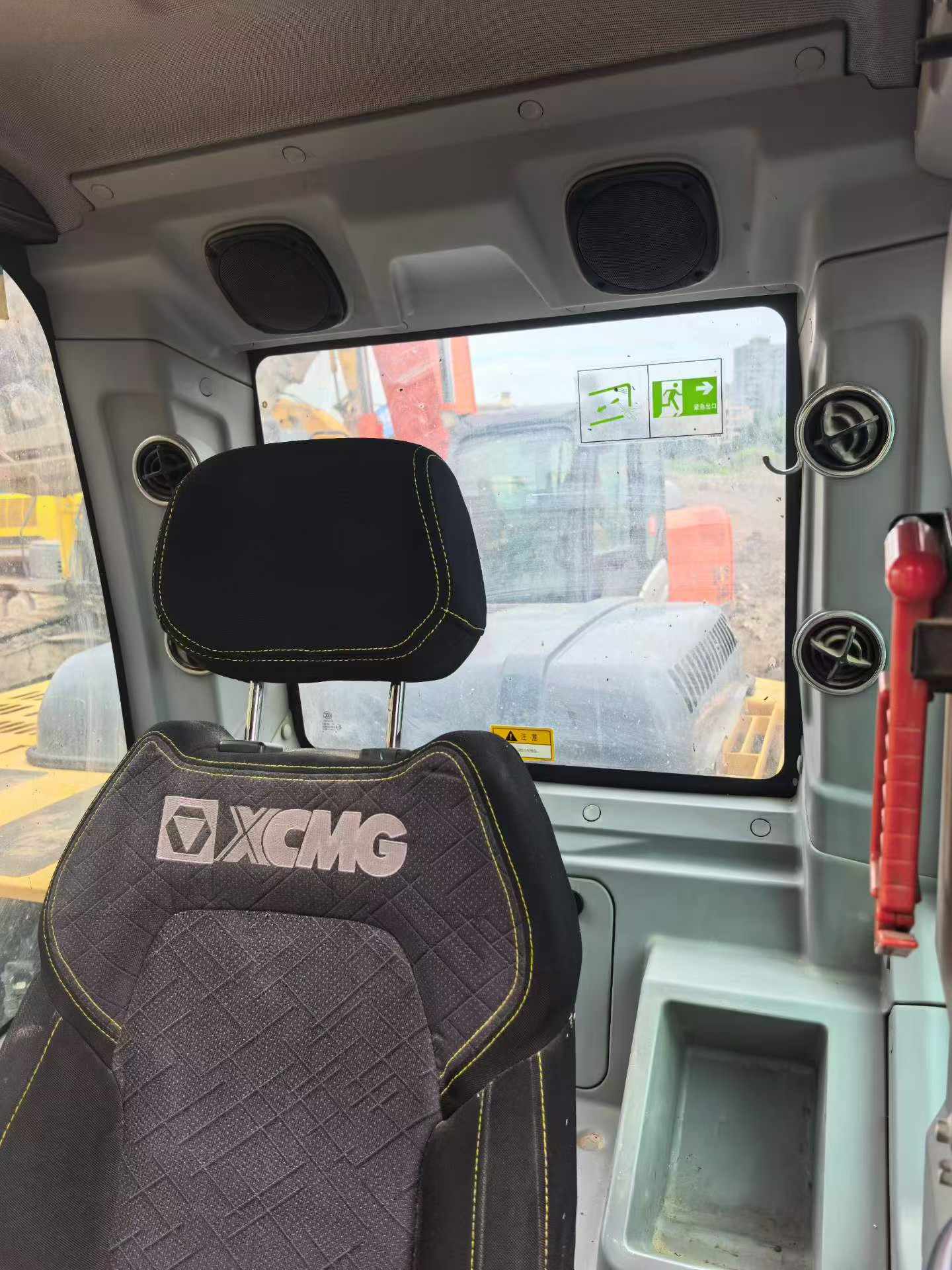 Buy XCMG XE135B Used Excavator / 9