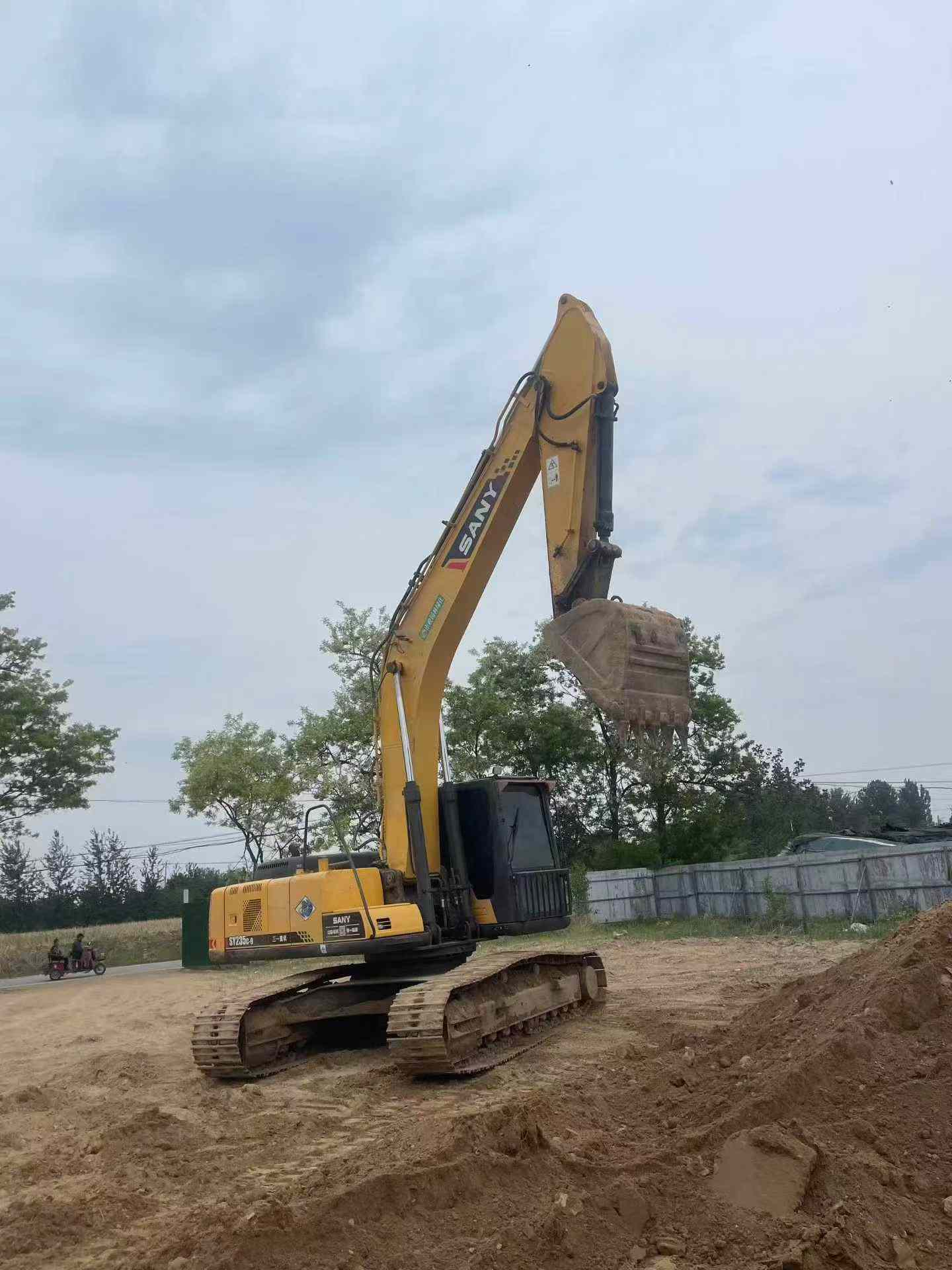 Buy Sany SY235C-8 Used Excavator / 4