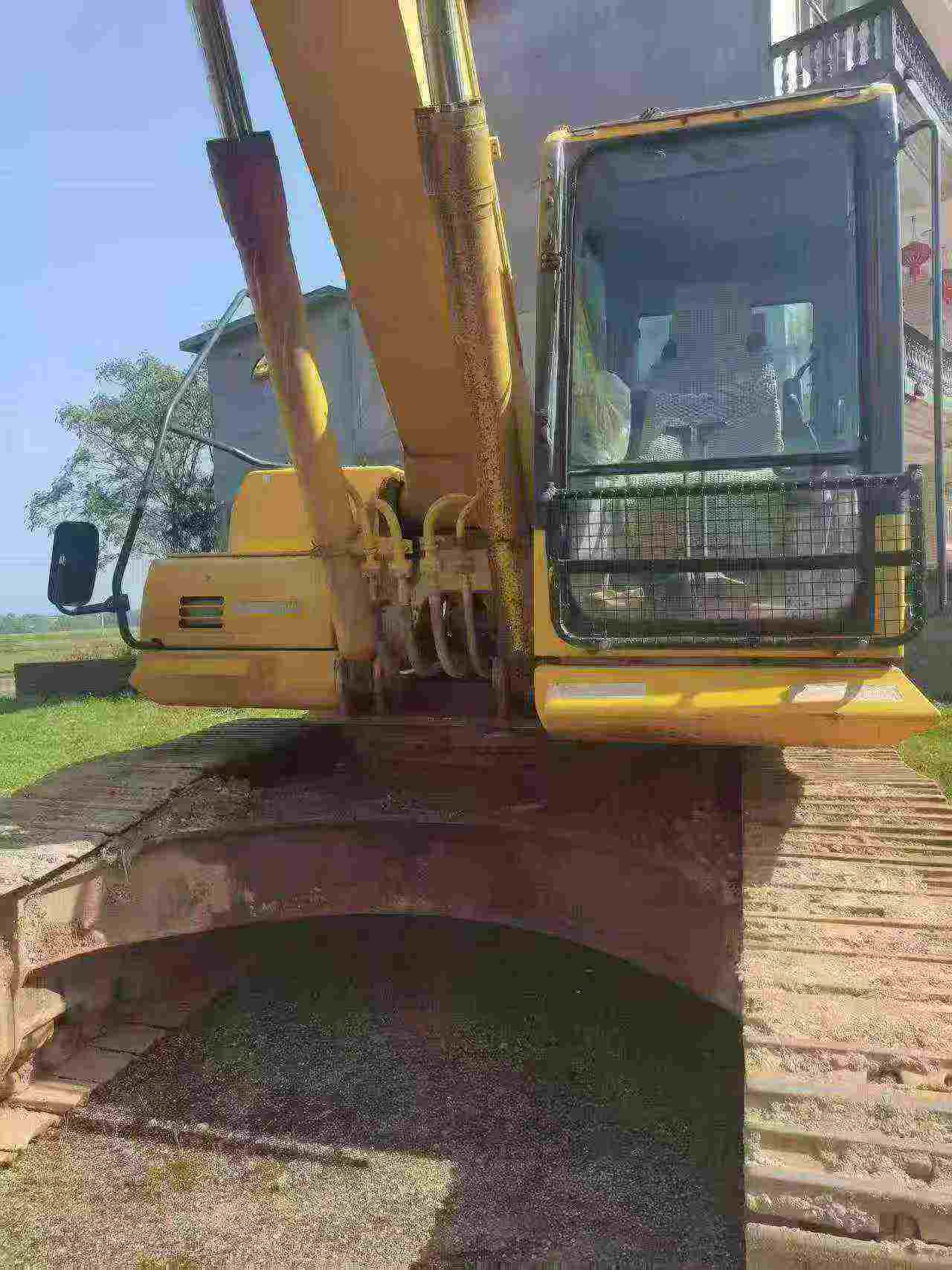 Buy Komatsu PC240-6 Used Excavator / 3