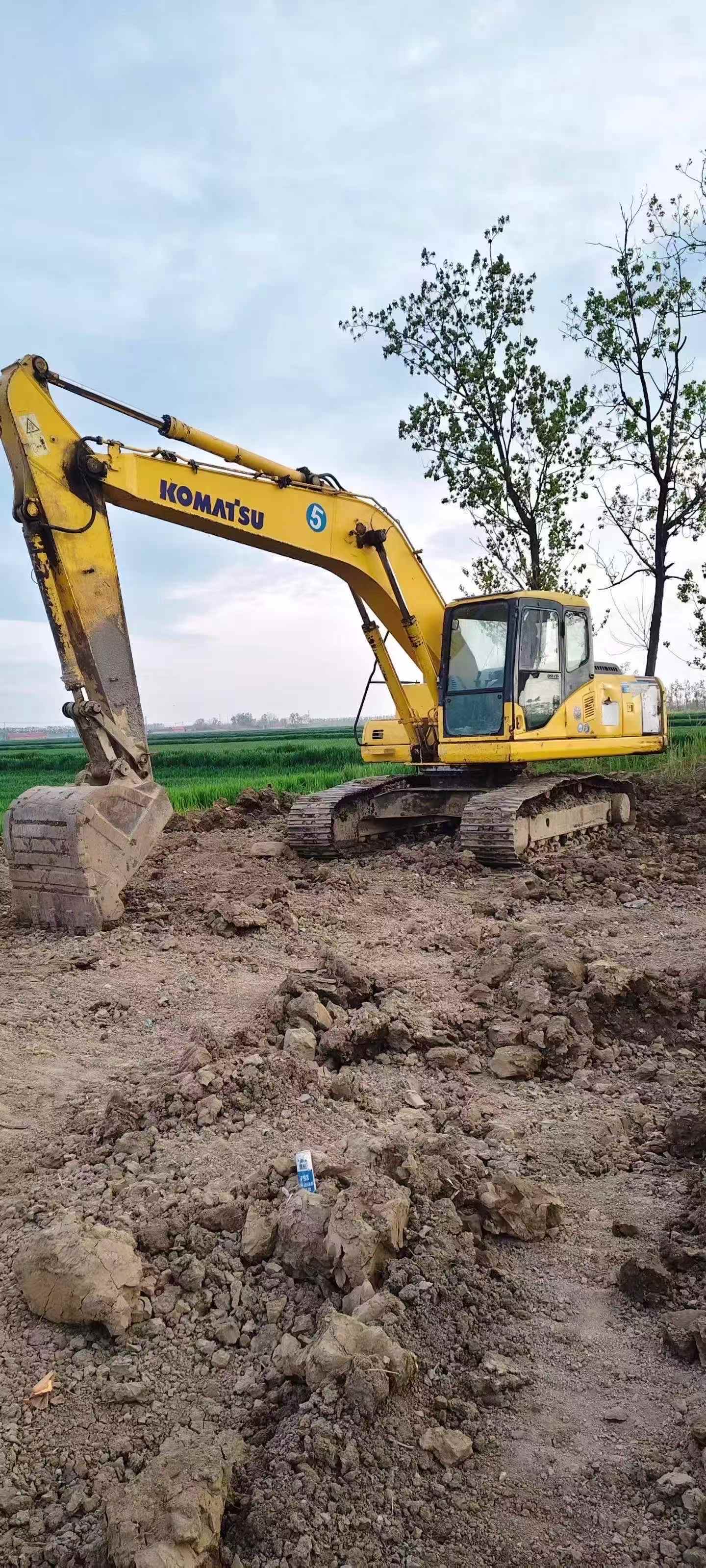 Buy Komatsu PC200-7 Used Excavator / 5