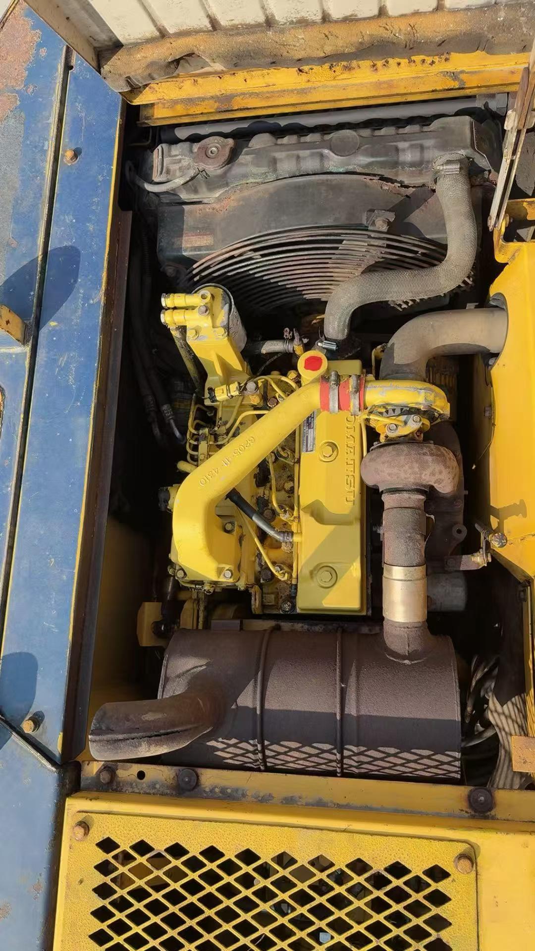 Buy Komatsu PC130-5 Used Excavator / 4