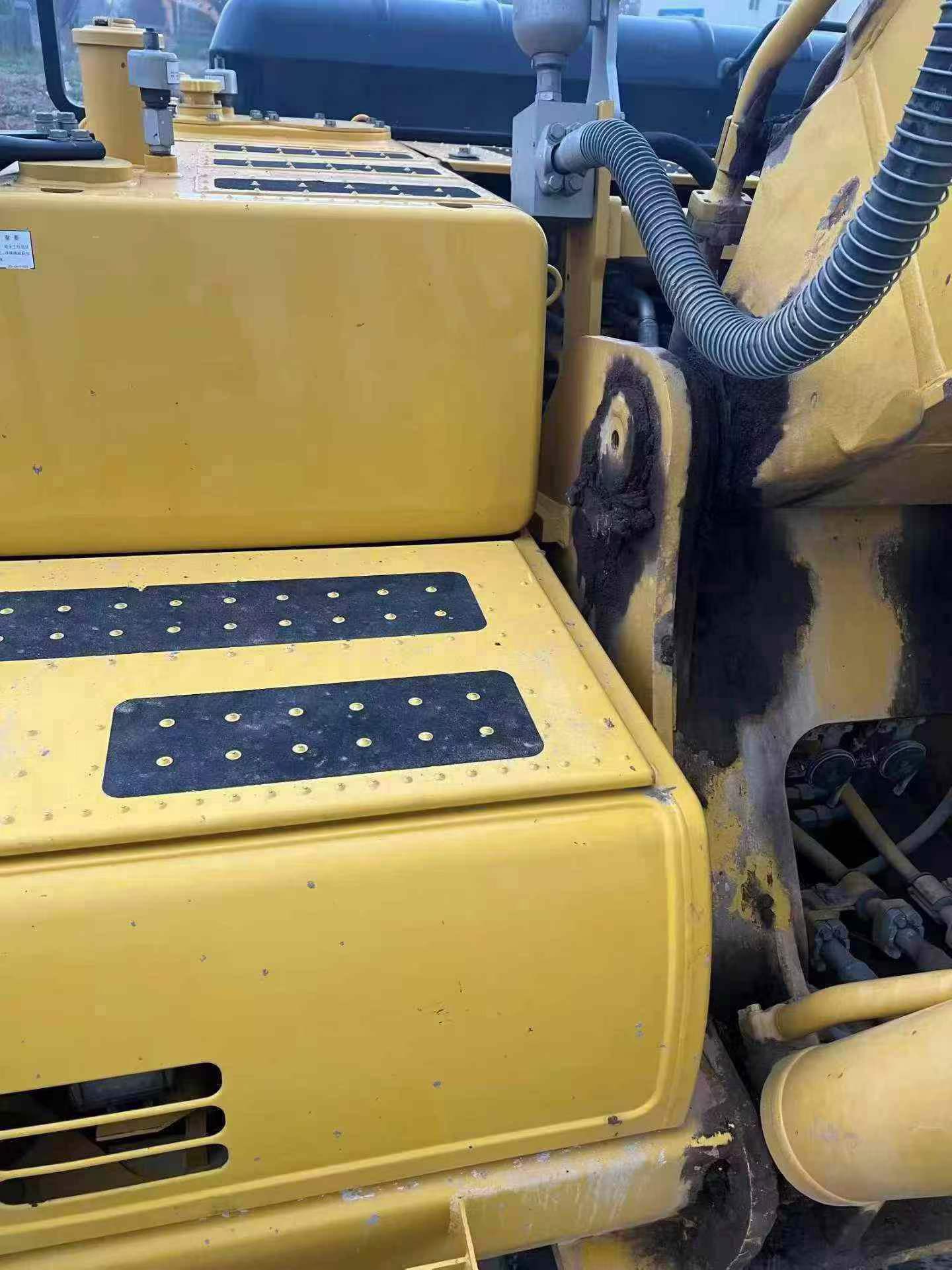 Buy Komatsu HB215LC-1 Used Excavator / 5