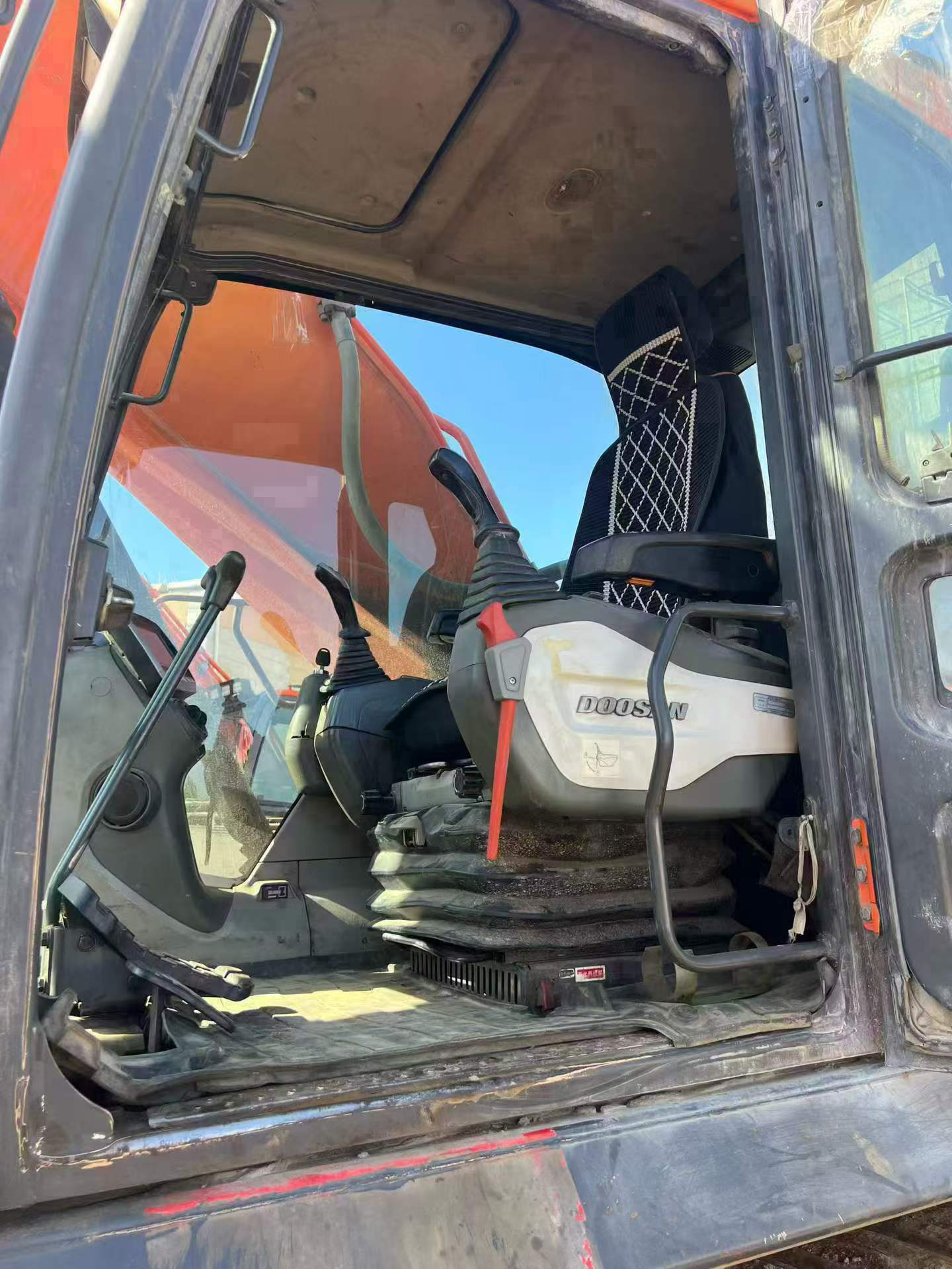 Buy Doosan DX380 Used Excavator / 9