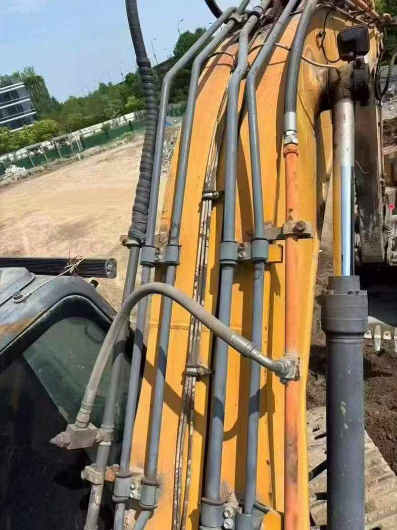 Buy XCMG XE200 Used Excavator / 9