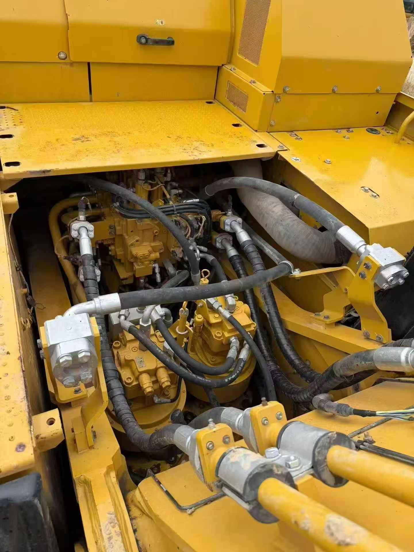 Buy Caterpillar CAT352 Used Excavator / 8