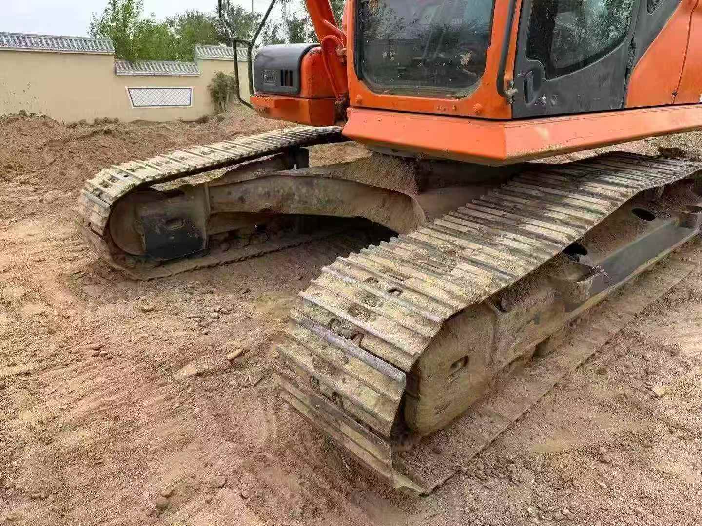 Buy Doosan DX260LC Used Excavator / 9
