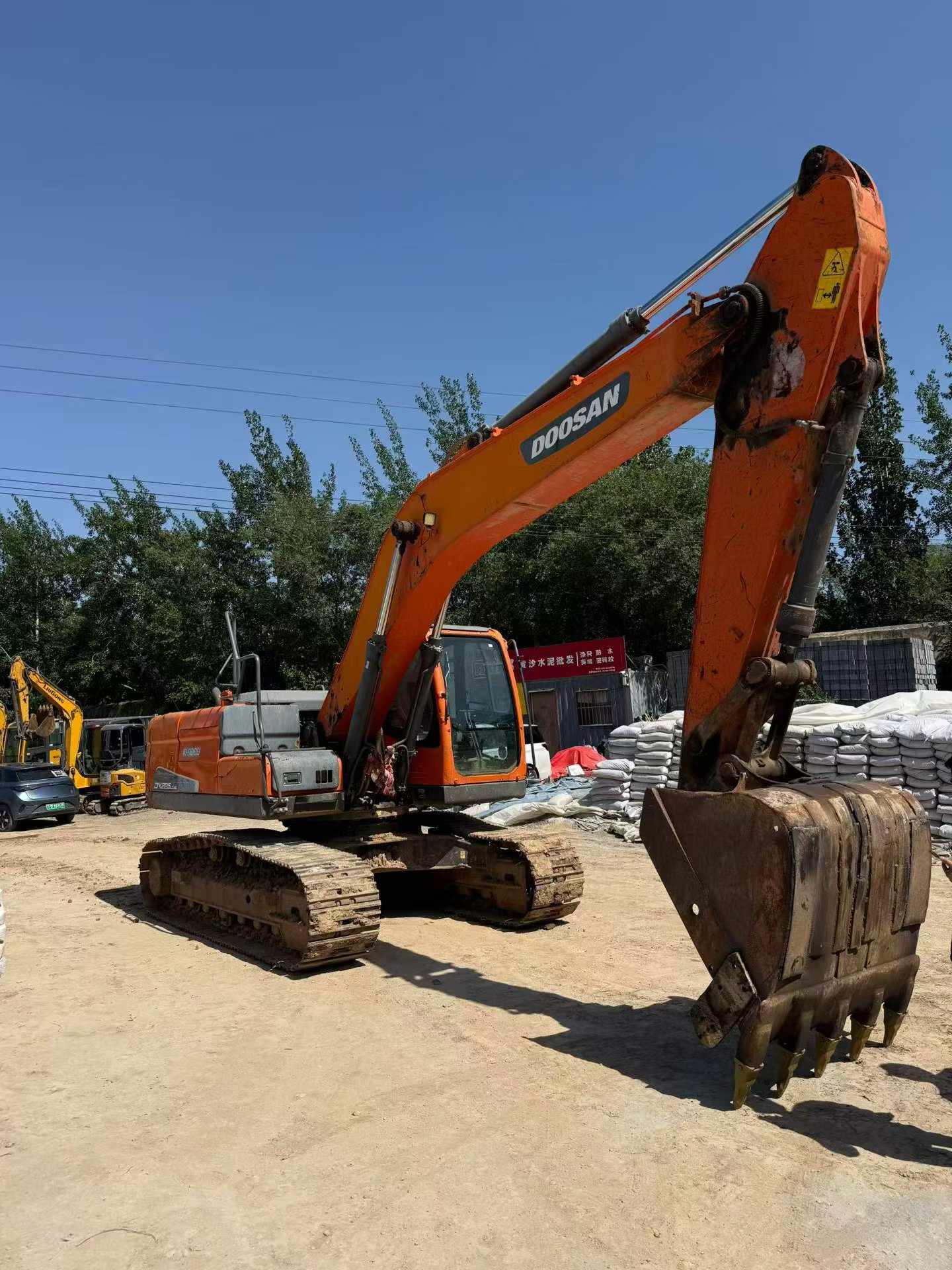 Buy Doosan DH215-7 Used Excavator / 4