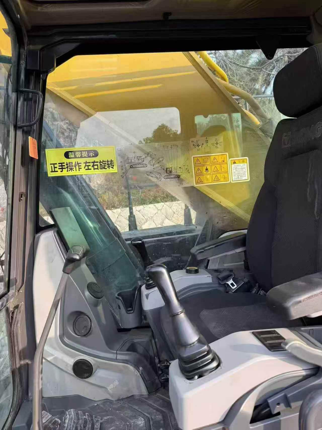 Buy XCMG XE65D Used Excavator / 7
