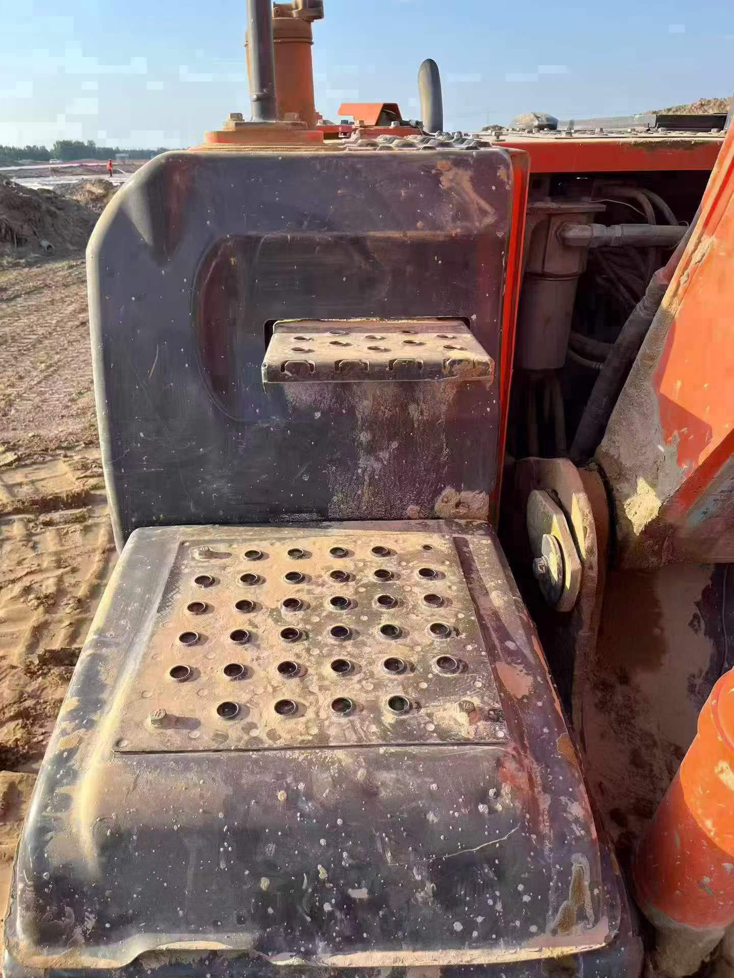Buy Hitachi EX130 Used Excavator / 8