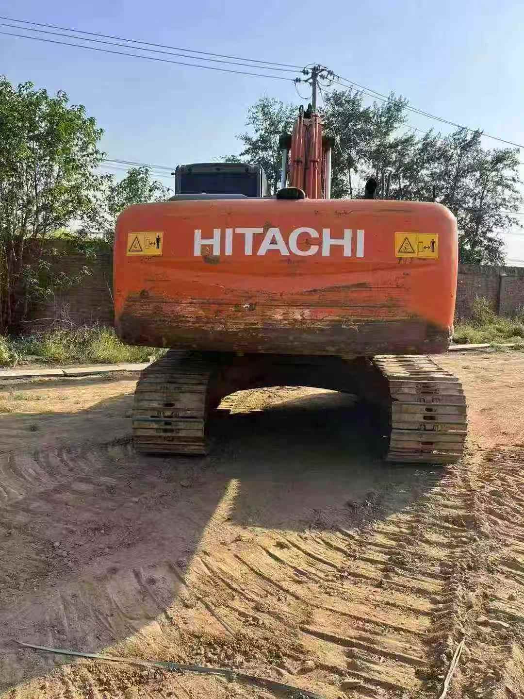 Buy Hitachi EX200-3 Used Excavator / 3