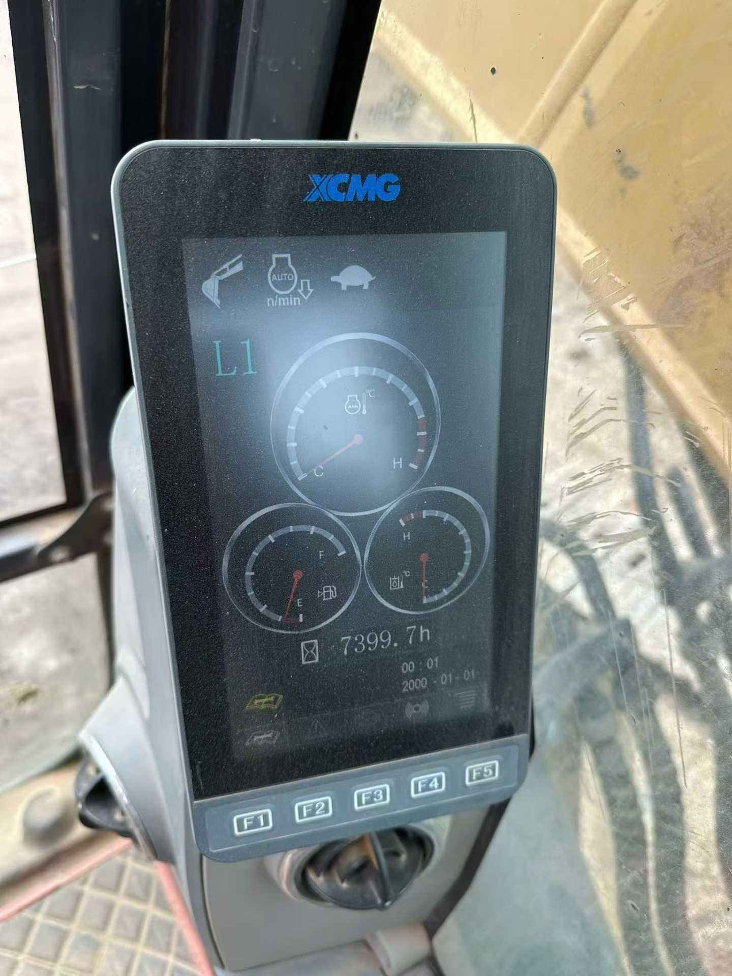 Buy XCMG XE215 Used Excavator / 5