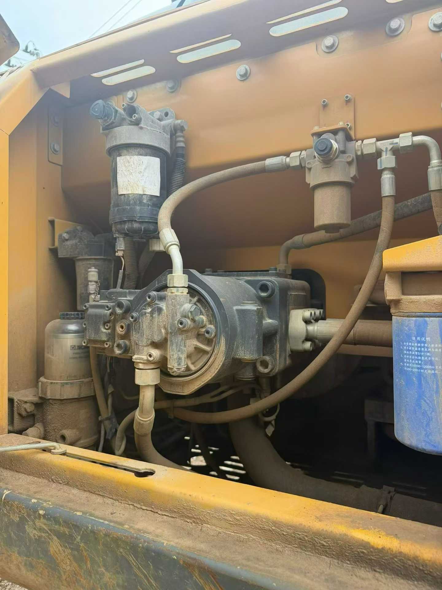 Buy XCMG XE215 Used Excavator / 6