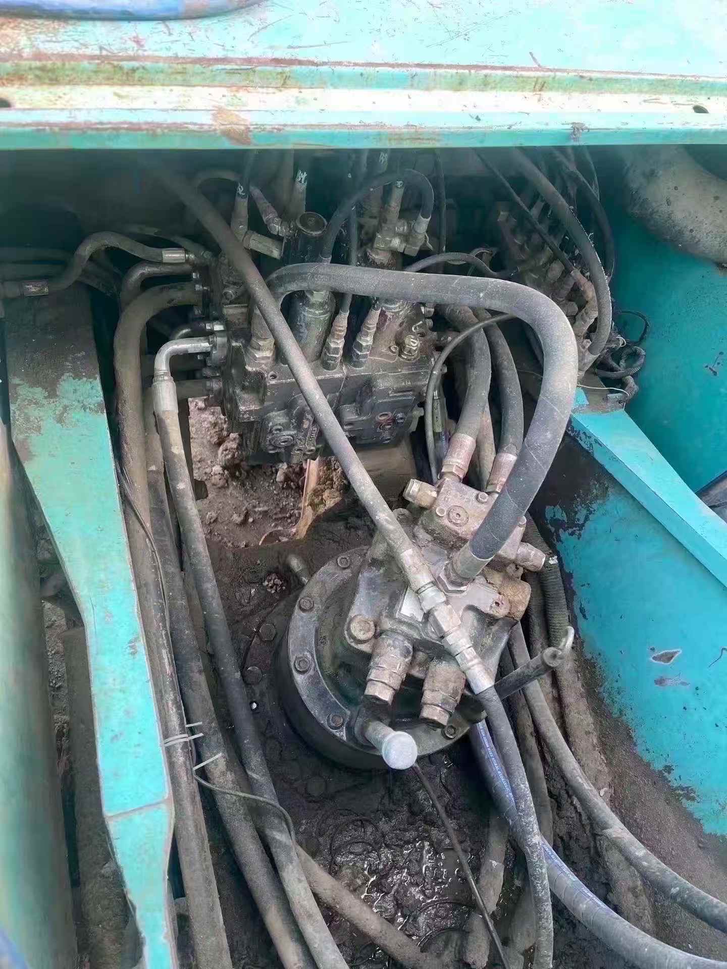 Buy Kobelco SK200-8 Used Excavator / 7