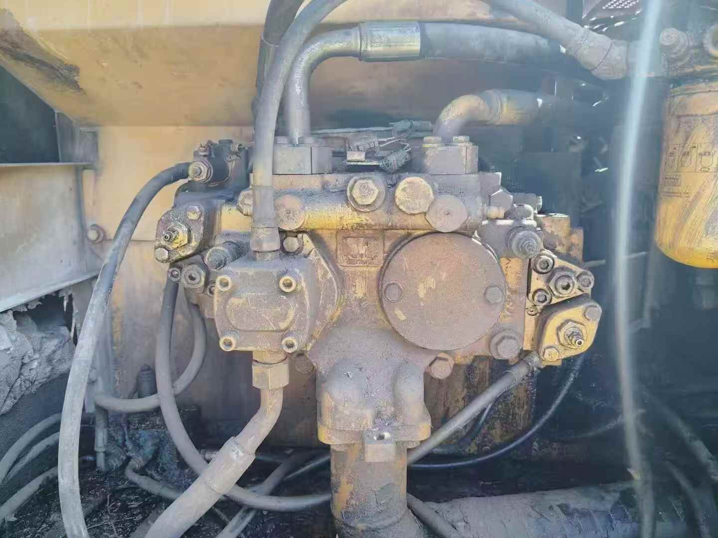 Buy Caterpillar 320C Used Excavator / 5