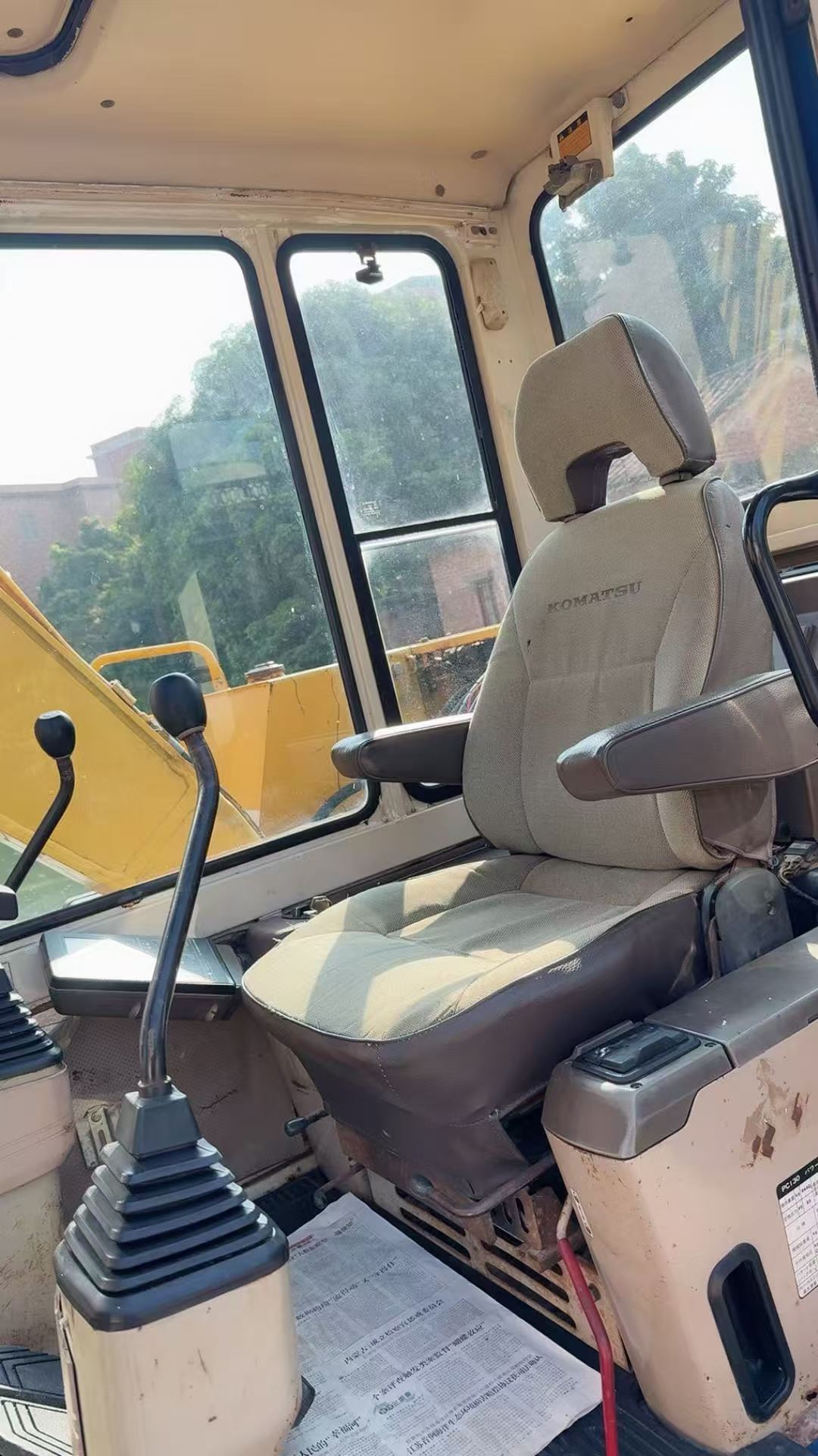 Buy Komatsu PC130-5 Used Excavator / 9