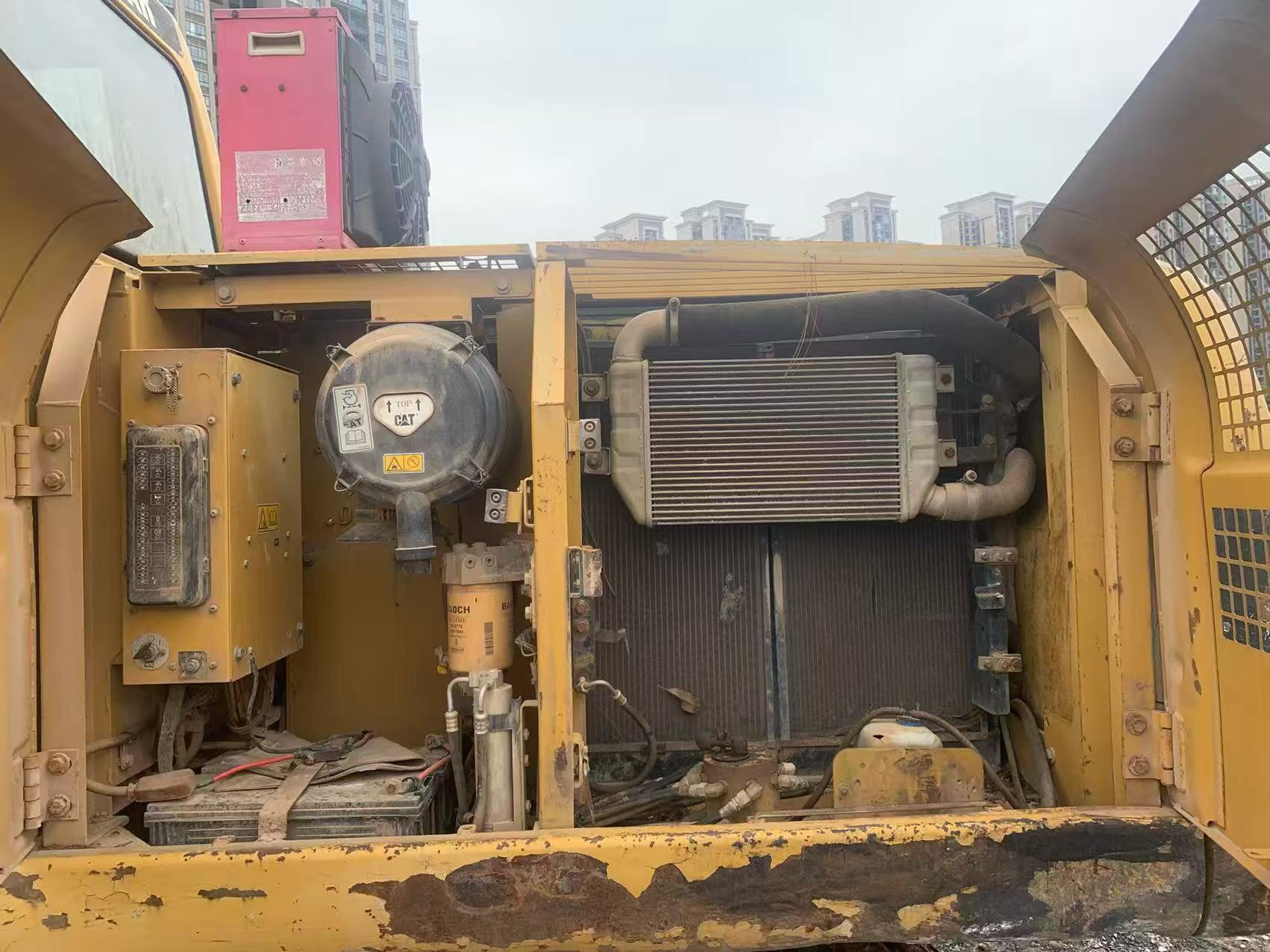 Buy Caterpillar 320C Used Excavator / 3