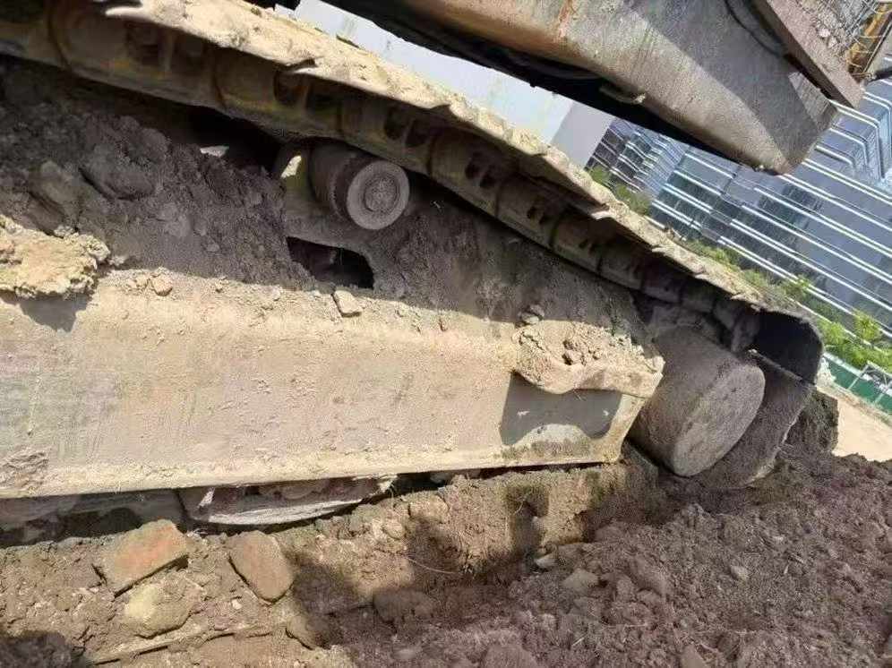 Buy XCMG XE200 Used Excavator / 8