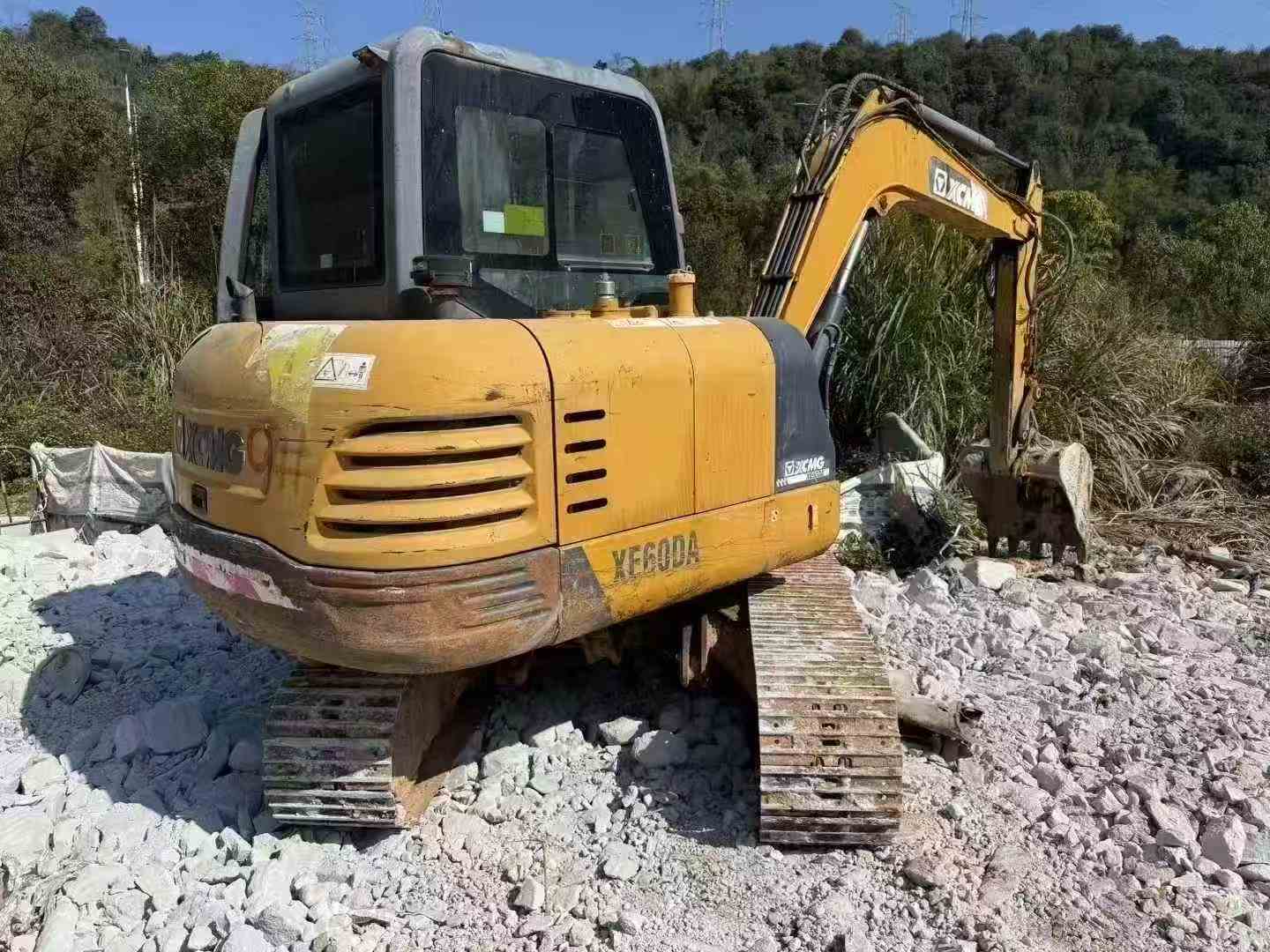 Buy XCMG XE60 Used Excavator / 8
