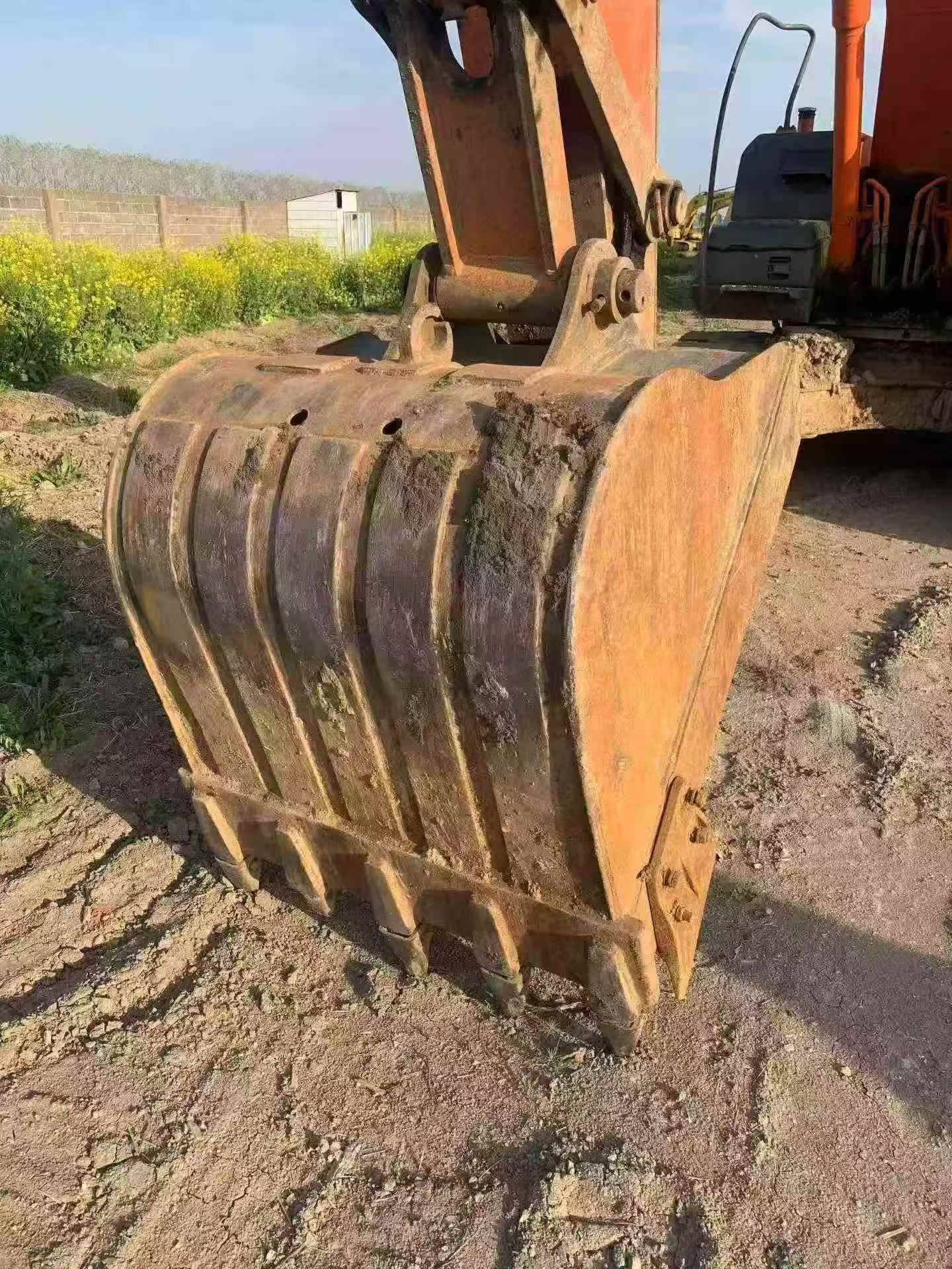 Buy Hitachi EX210 Used Excavator / 7