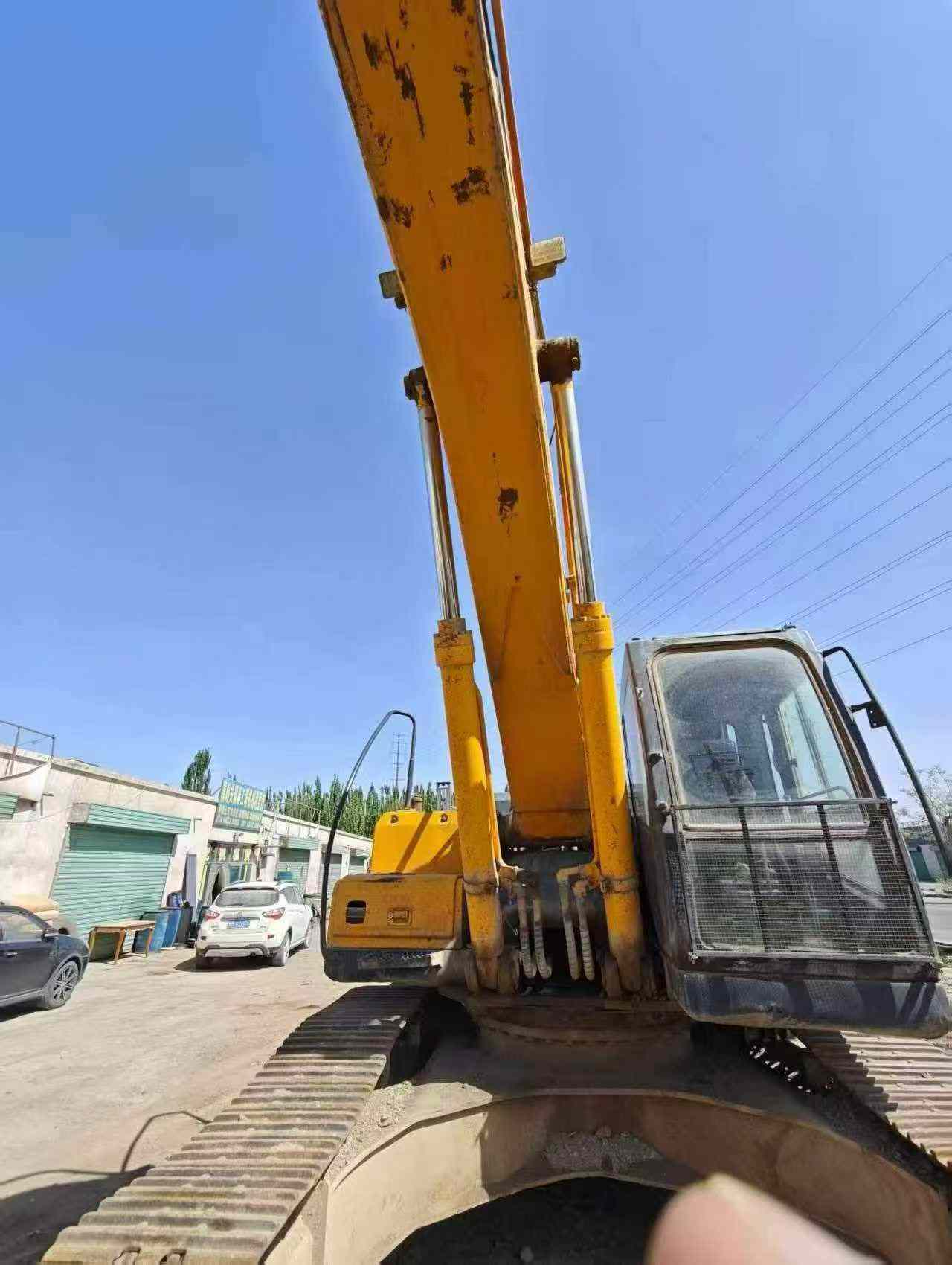 Buy Hyundai R335-7 Used Excavator / 7