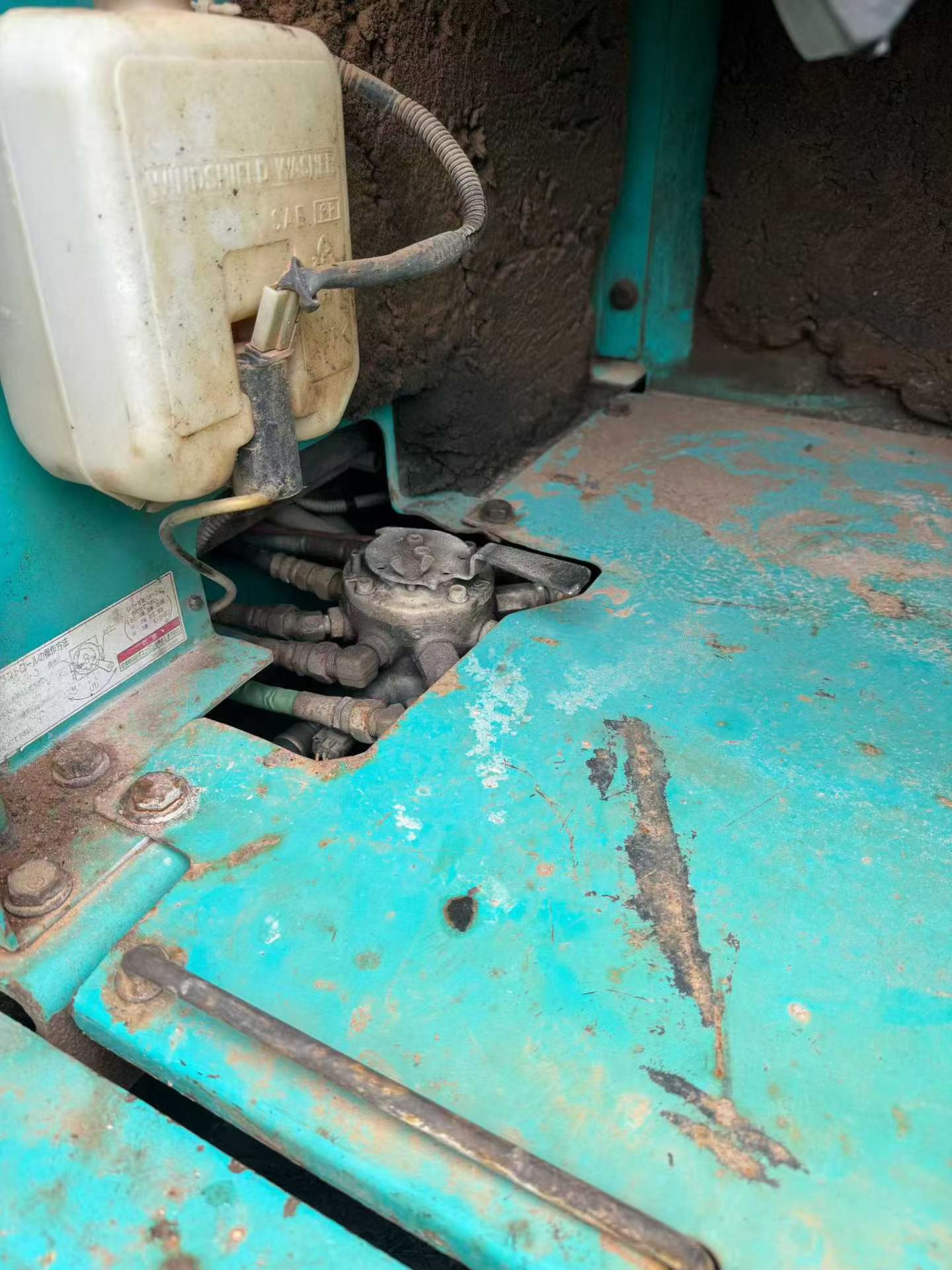 Buy Kobelco SK200-2 Used Excavator / 6