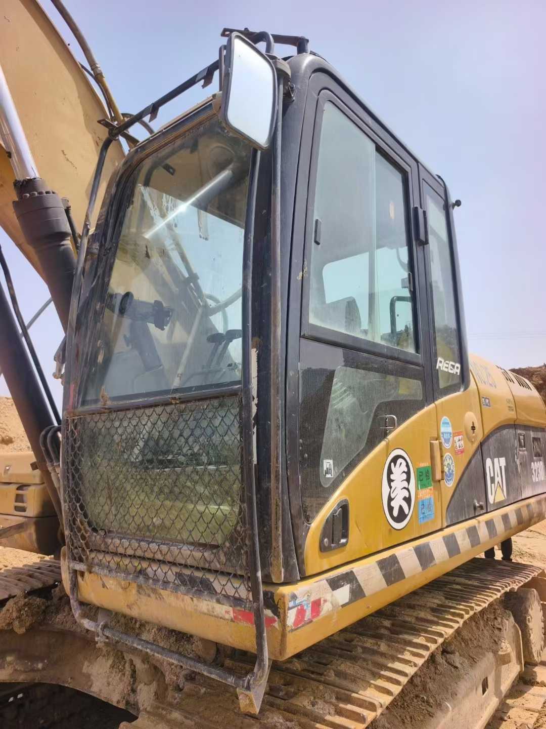 Buy Caterpillar 320A Used Excavator / 9