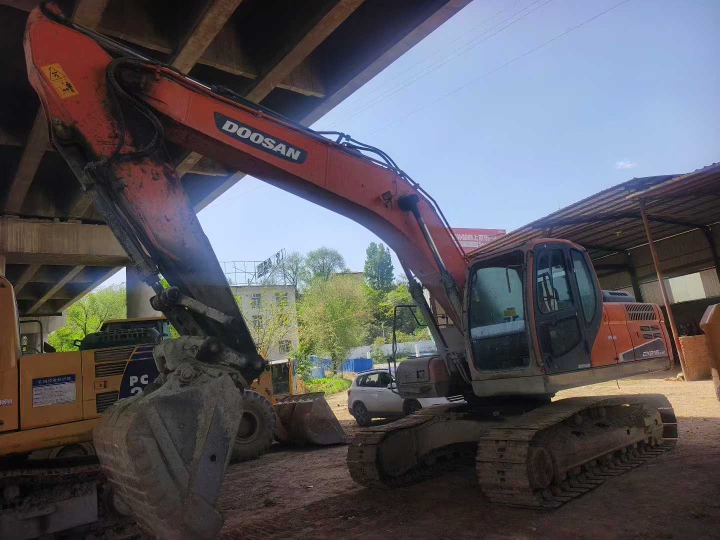 Buy Doosan DH215-7 Used Excavator / 5