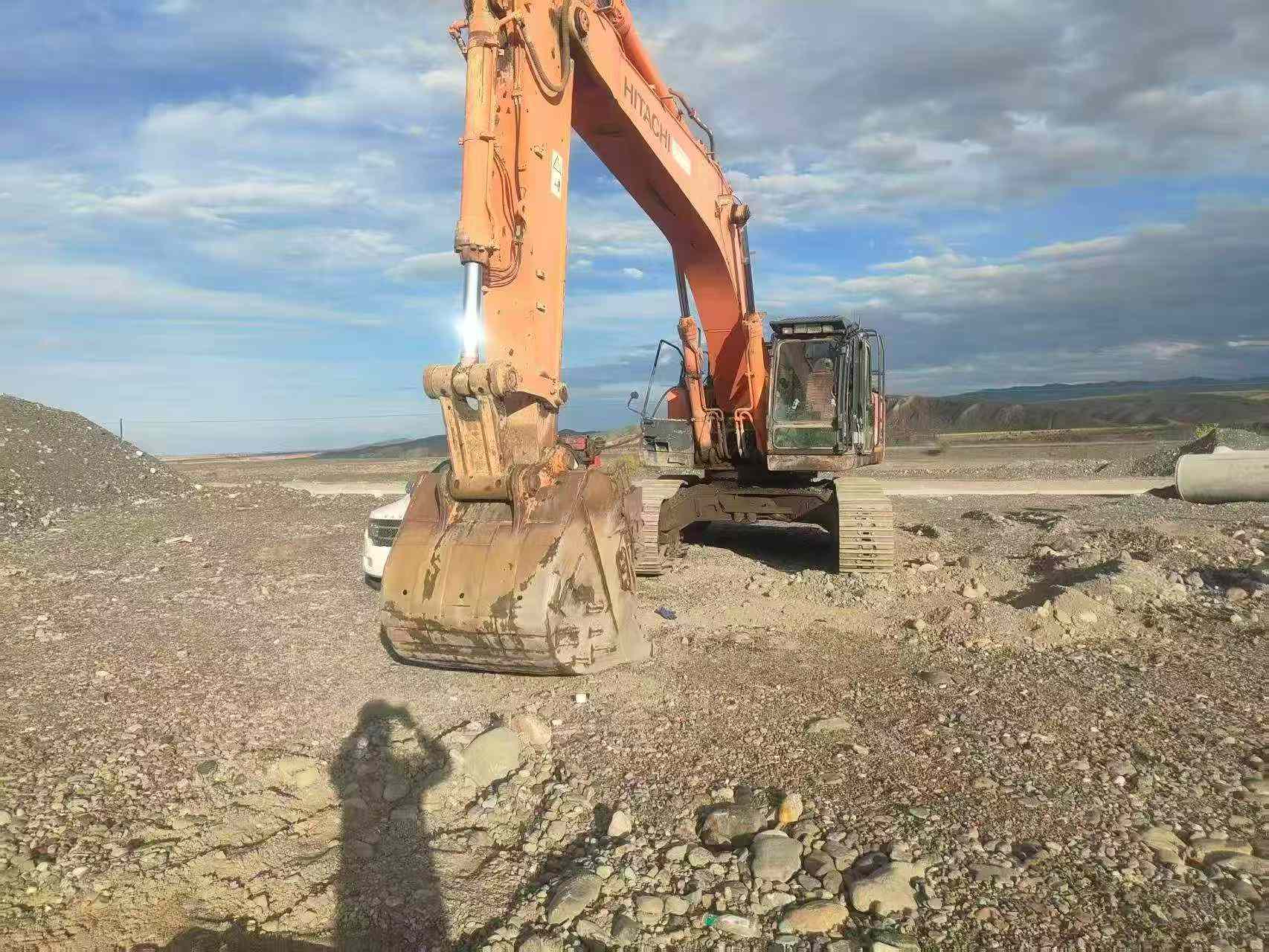 Buy Hitachi ZX470 Used Excavator / 3
