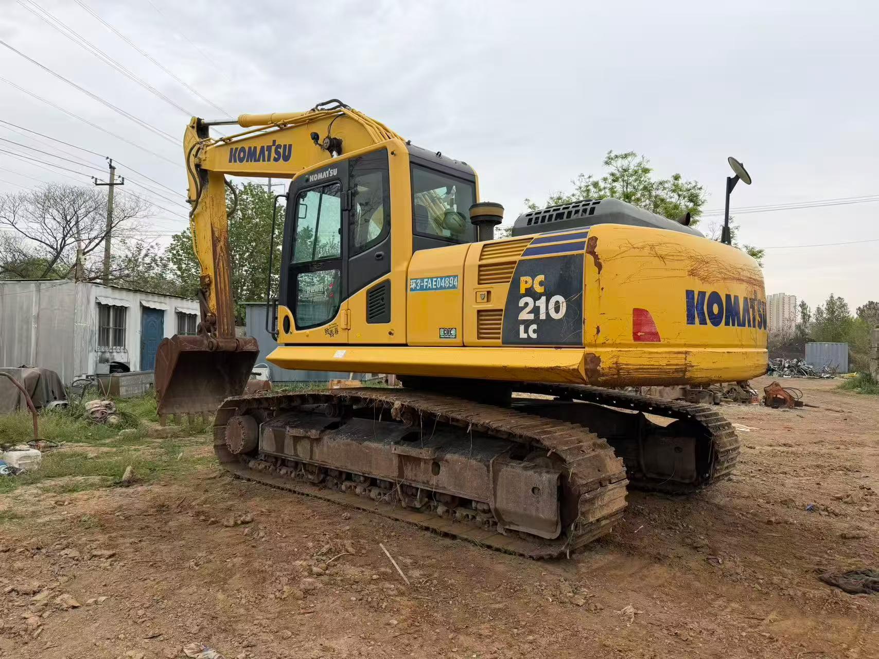 Buy Komatsu PC210 Used Excavator / 2