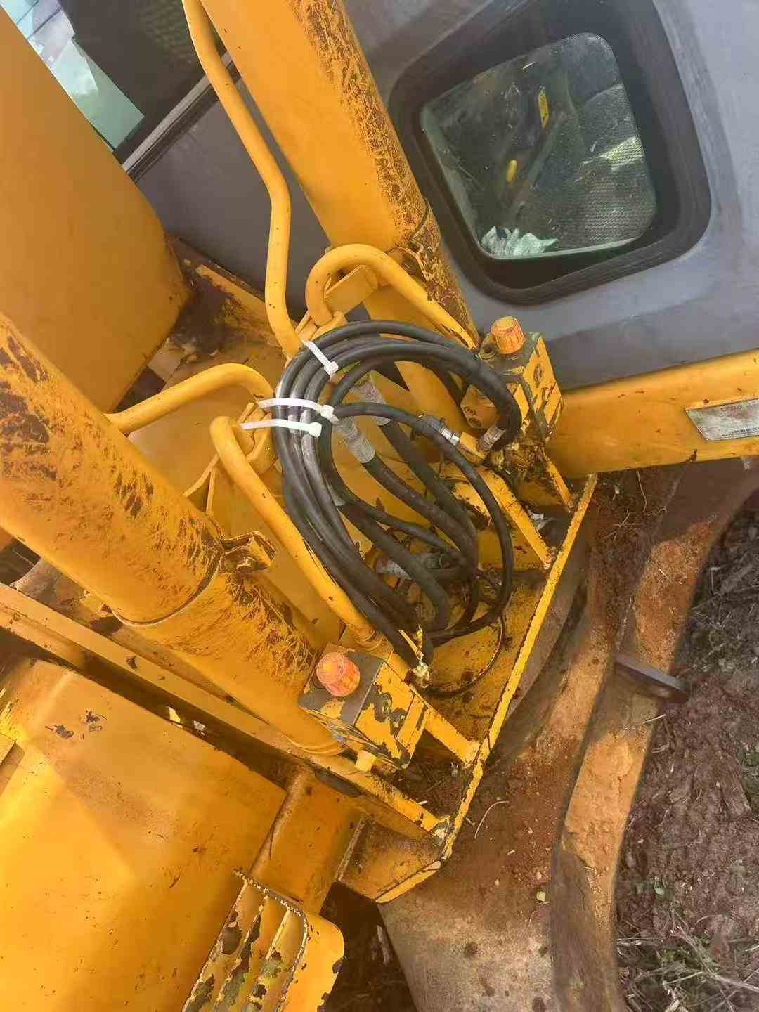 Buy Kato HD512V Used Excavator / 2