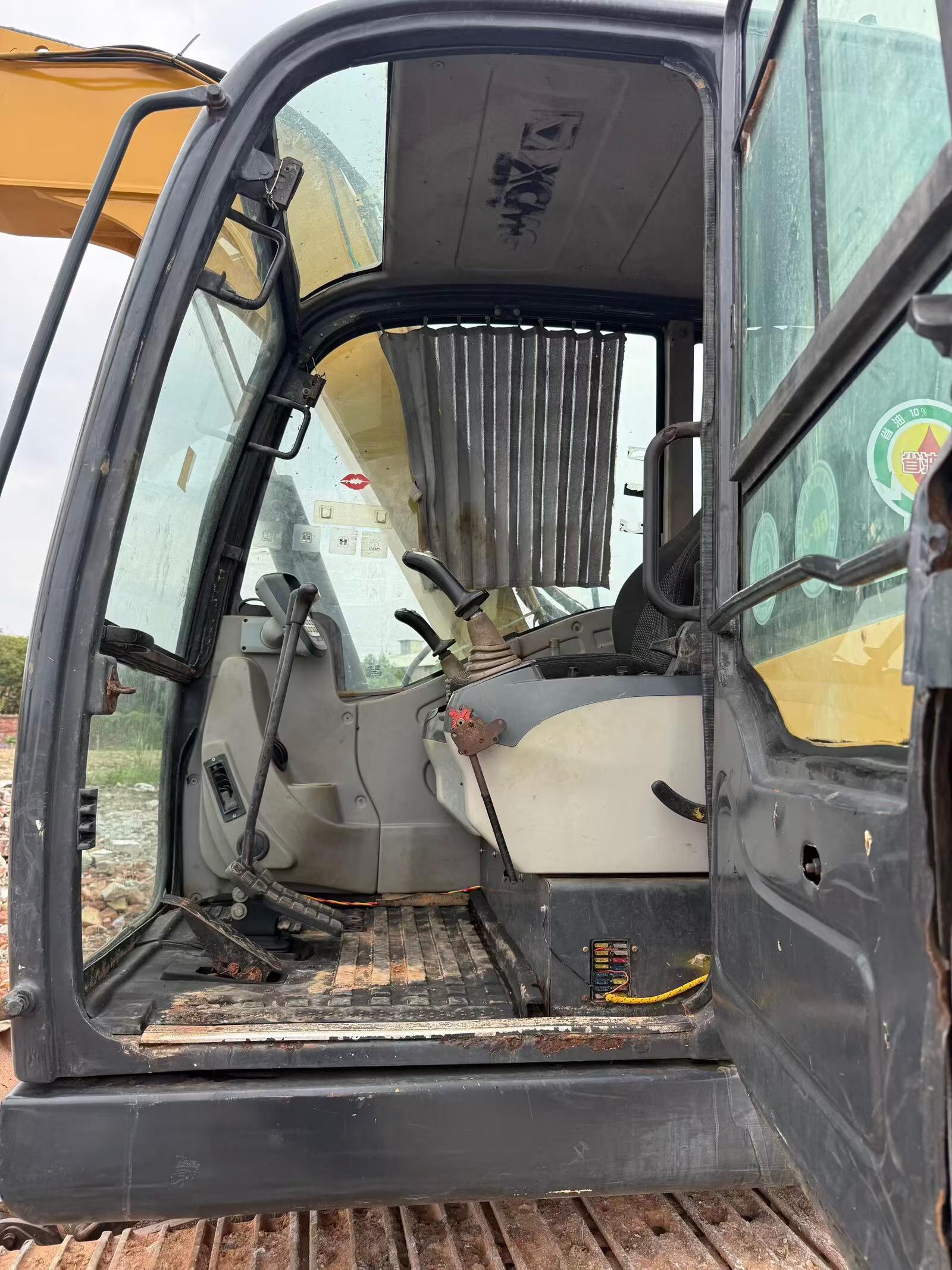 Buy XCMG XE80 Used Excavator / 9